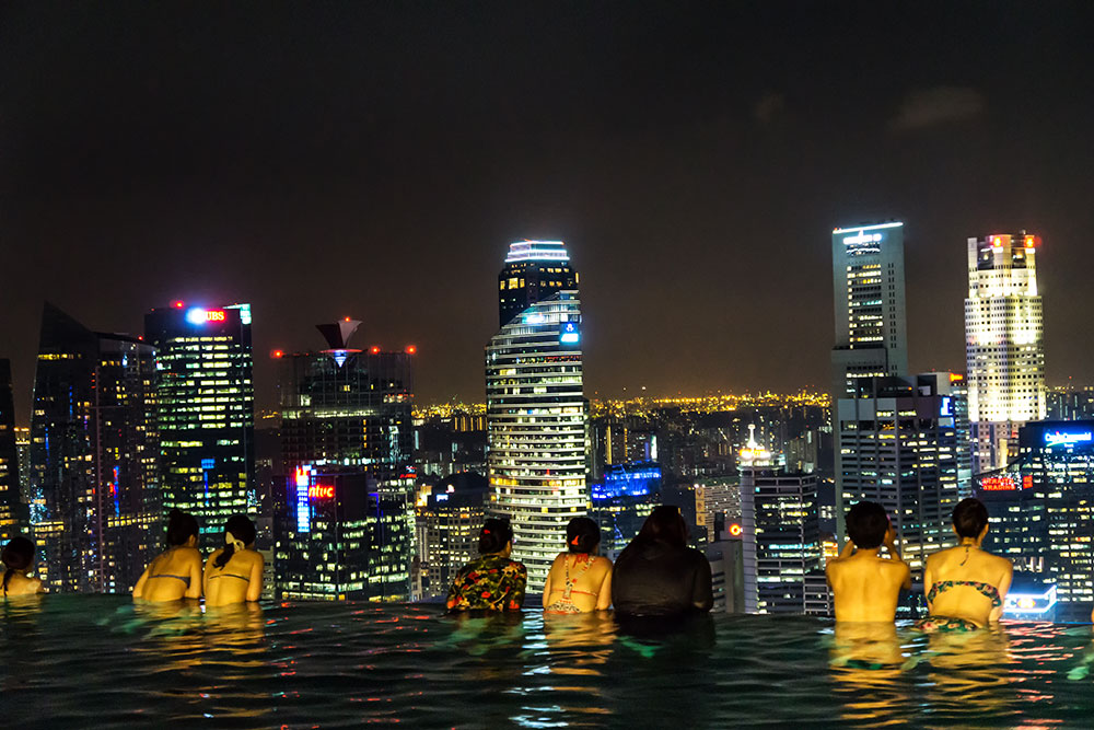 F1 Tour in Singapore: What Kind of City Is It, How Do They Watch the Race, What Do They Feed and Entertain You? - My, Competitions, Race, Formula 1, Автоспорт, Speed, Food, Travels, Singapore, Extreme, The park, Safari, Plants, Hotel, beauty, The photo, Video VK, Youtube, The airport, Video, Longpost