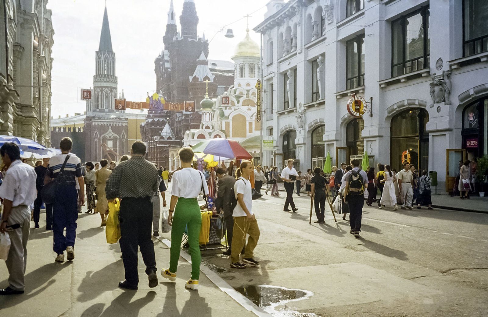 Moscow of the 90s and Moscow of 2024. What has changed? - It Was-It Was, Beautification, Town, 90th, Moscow, Old photo, Longpost