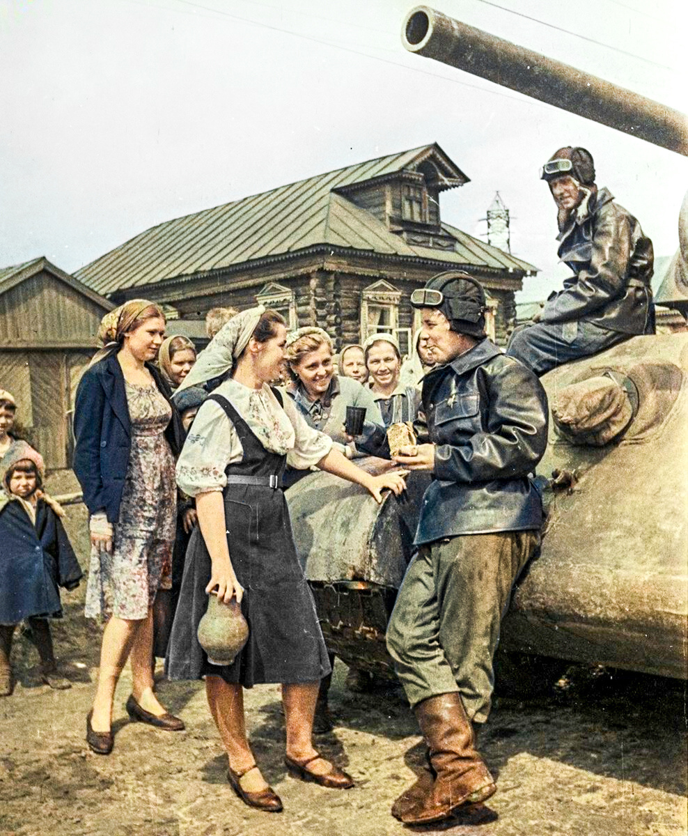 Фронт и тыл Великой Отечественной Войны на снимках. 20 раскрашенных фотография - Моё, Великая Отечественная война, Историческое фото, Солдаты, 1940, Герои, Старое фото, Колоризация, Длиннопост