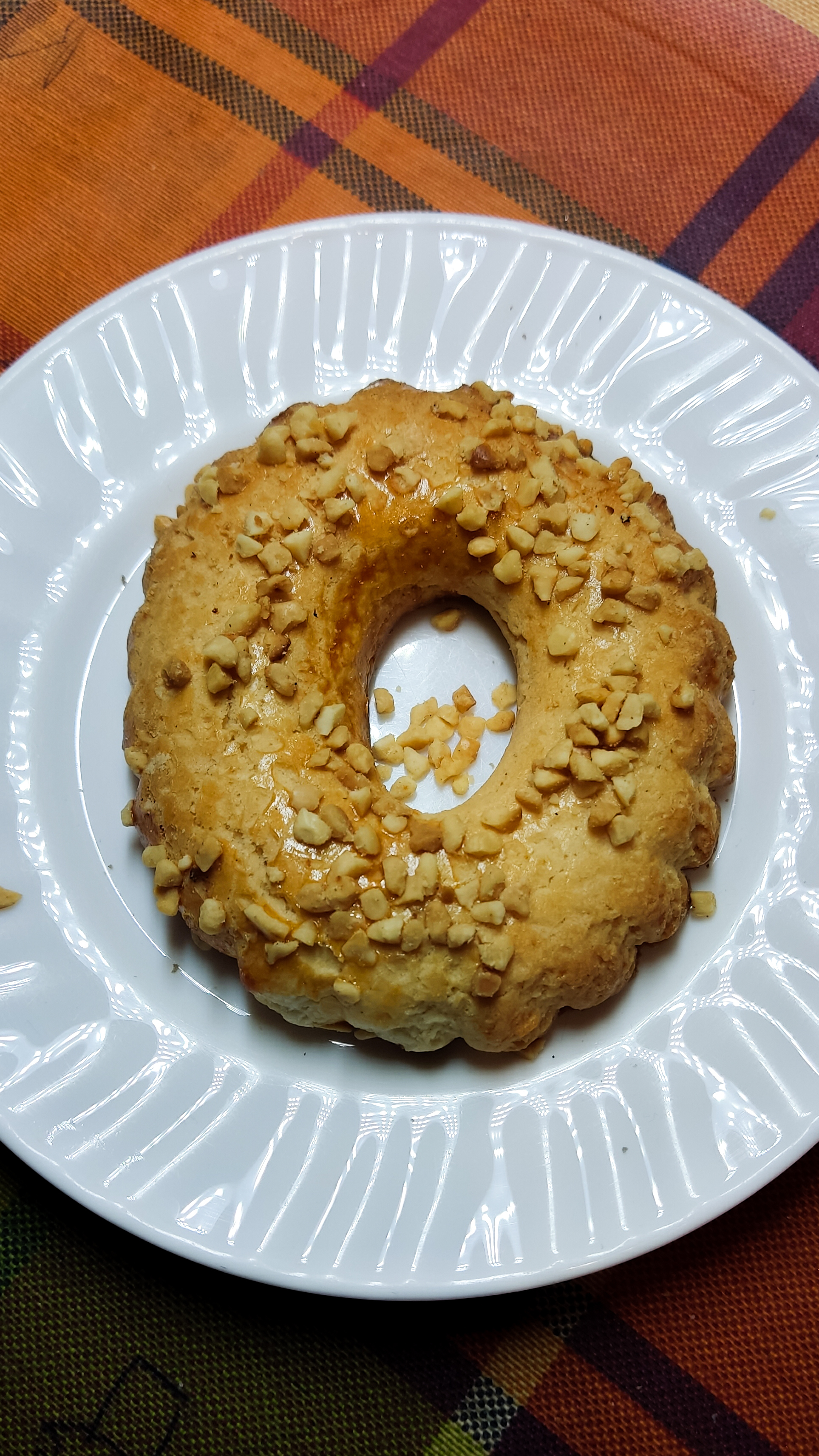 Photo project Let's take a closer look post #94. Ring with nuts - My, Sweets, Men's cooking, The photo, Macro photography, Cooking, Cookies, Yummy, Longpost