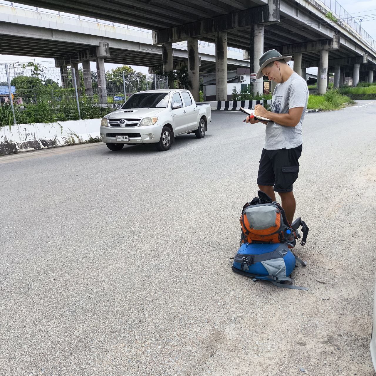 Melanesia Travel Diary. Thailand. Day 94. Trap - My, Life stories, Travels, Bus, Hitch-hiking, A train, Informative, Around the world, Drive, Туристы, Railway, Video, Longpost, The photo, Melanesia