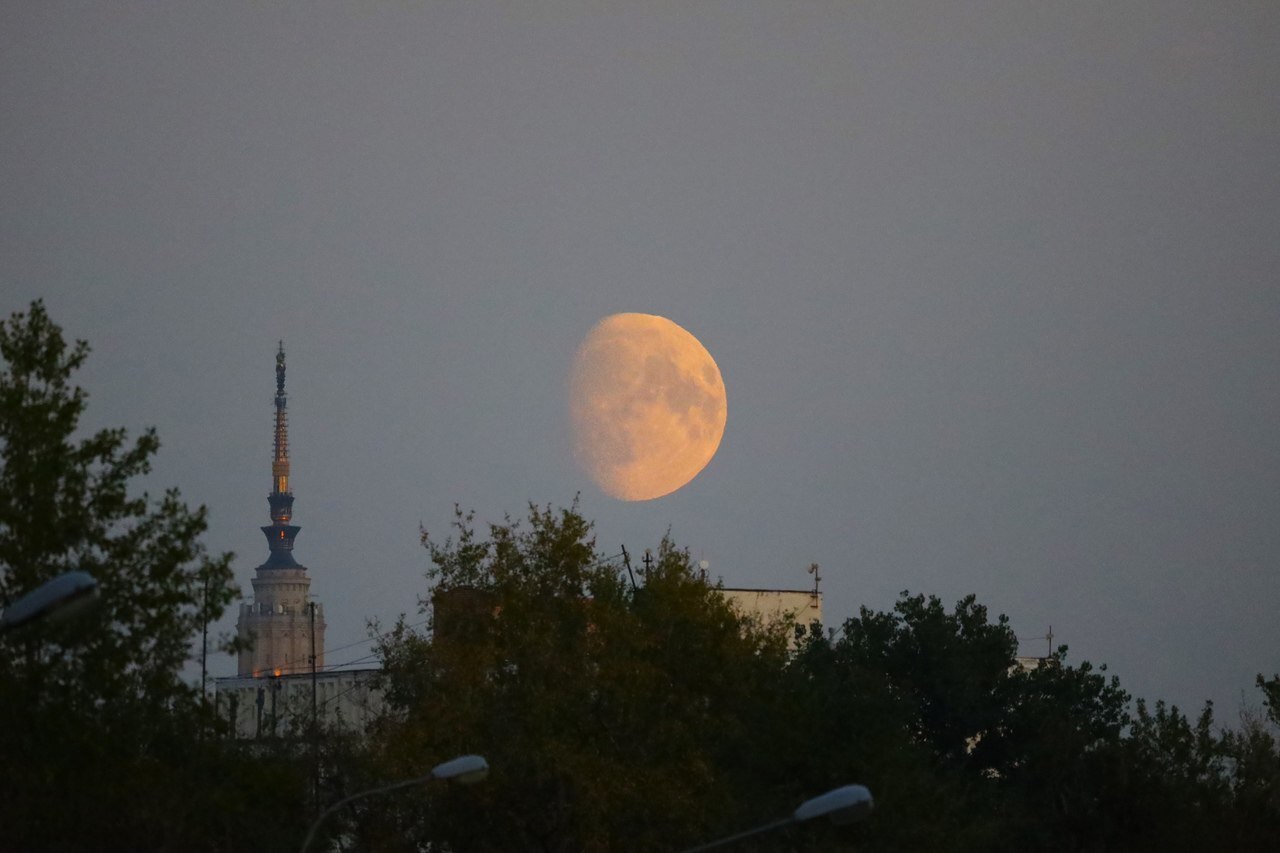 Cheese Moon - My, Crossposting, moon, Astrophoto