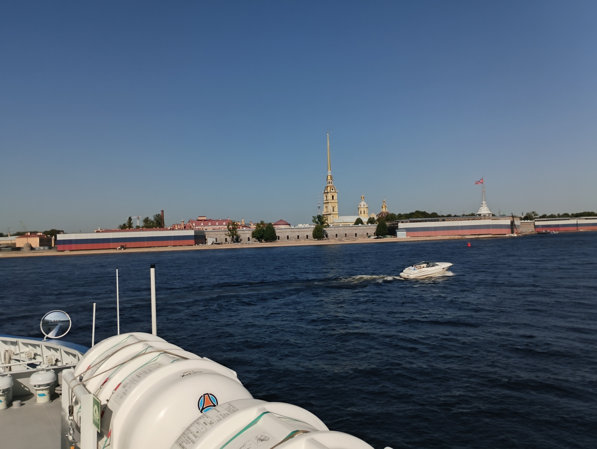 Here the summer has flown by.. Part two - Saint Petersburg, Icebreaker Krasin, The photo, Longpost