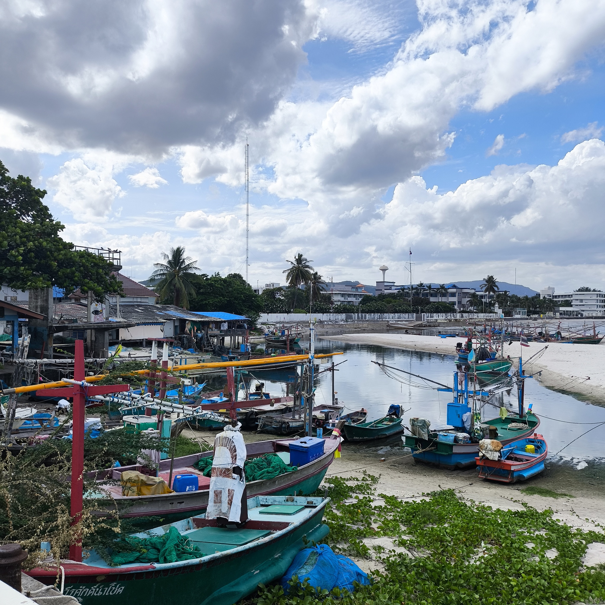 Melanesia Travel Diary. Thailand. Day 95. Family of Restaurateurs - My, Drive, Travels, Around the world, Thailand, Hitch-hiking, Informative, People, Life stories, Country, Fishing, Video, Vertical video, Longpost