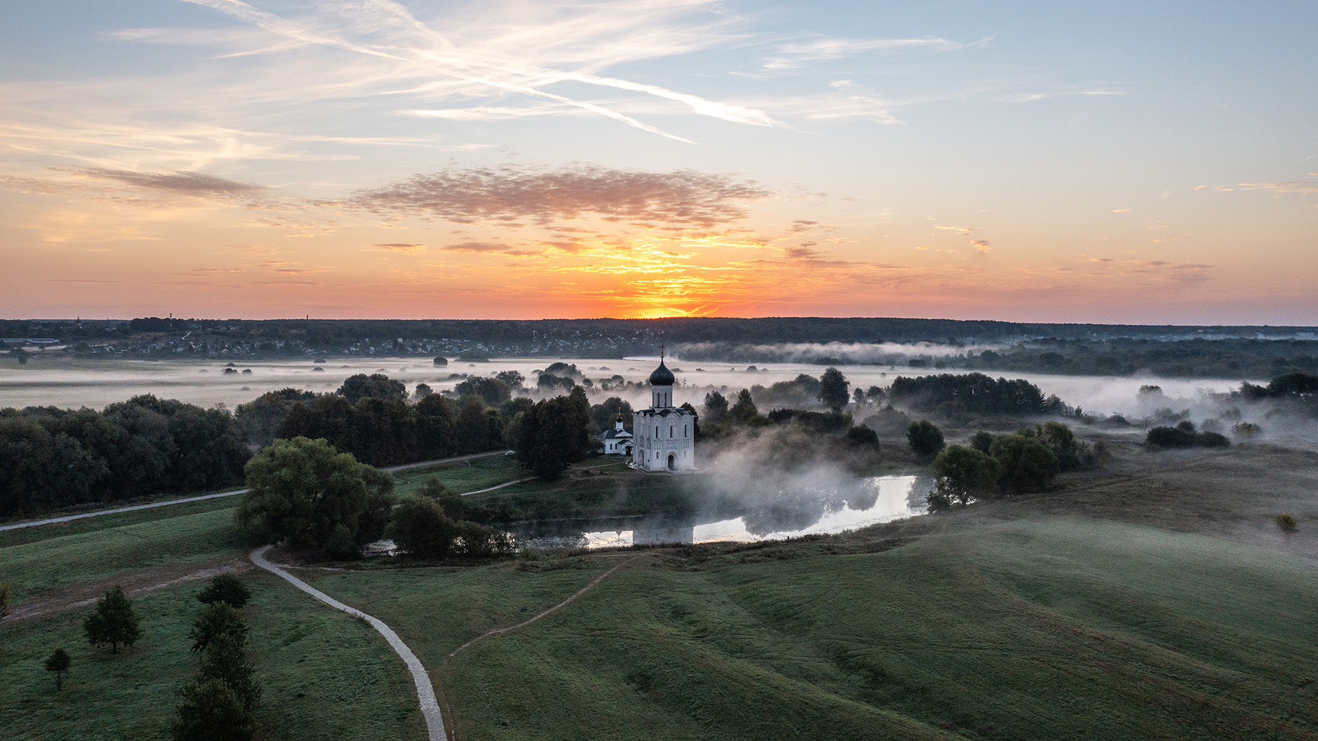 Bogolyubovo at dawn - My, Drone, Vertical video, Sunrises and sunsets, dawn, Drone, Travels, Bogolyubovo, Vladimir region, Fog, Video, Youtube, Longpost