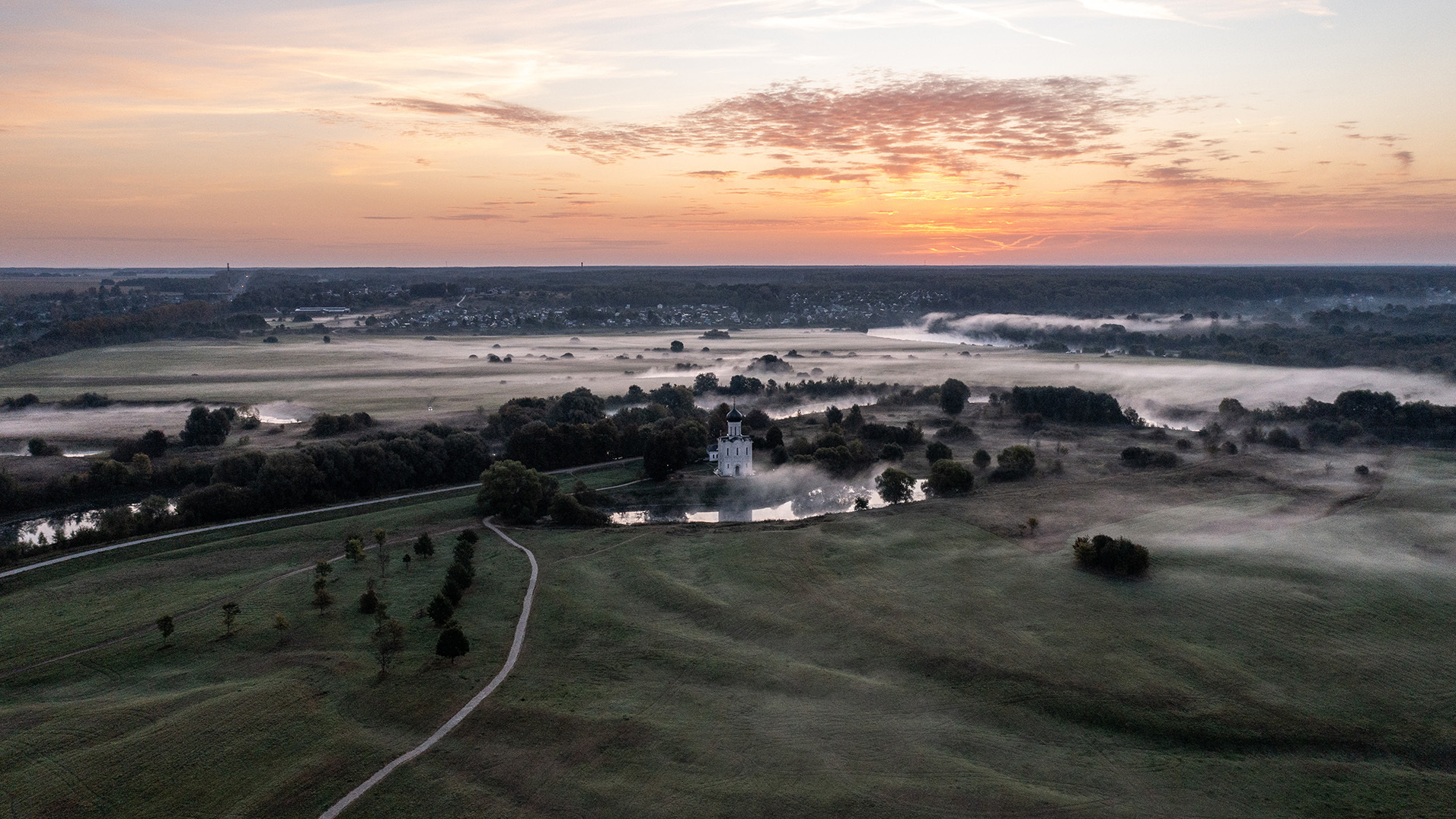 Bogolyubovo at dawn - My, Drone, Vertical video, Sunrises and sunsets, dawn, Drone, Travels, Bogolyubovo, Vladimir region, Fog, Video, Youtube, Longpost