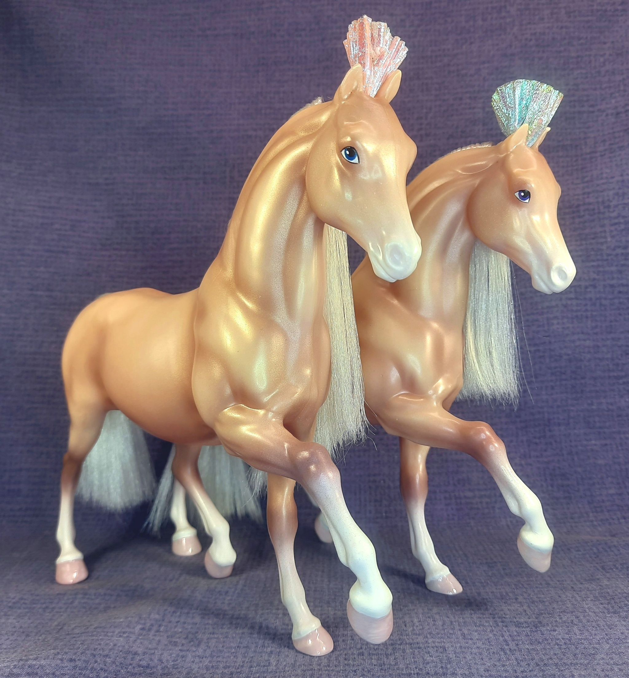 Восстановление коней из Barbie Princess and the Pauper Royal Kingdom Horse Carriage от компании Mattel 2004 года - Моё, Роспись, Рукоделие, Игрушечная лошадка, Восстановление, Реставрация, Длиннопост, Рукоделие с процессом, Лошади, Игрушки, Кукла, Mattel, Копыта