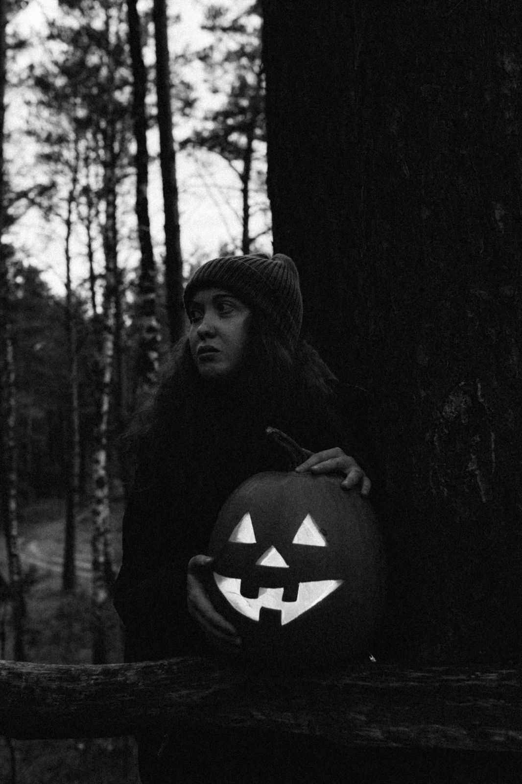 To have a Halloween photoshoot or not to have one? - My, Halloween costume, Halloween, PHOTOSESSION, Professional shooting, Fashion model, The photo, Girls, Forest, Walk in the woods, Question, Ask Peekaboo, Longpost