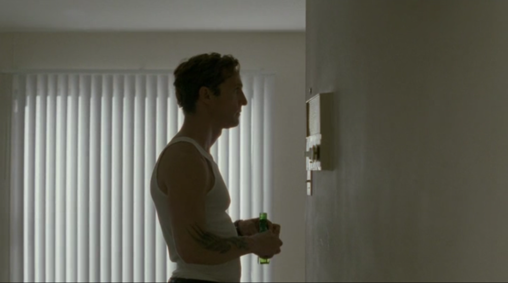 Why does Rust Cohle (True Detective) look in a coin-sized mirror in the morning? - Question, Ask Peekaboo, Rust Cole, True detective (TV series), Curiosity