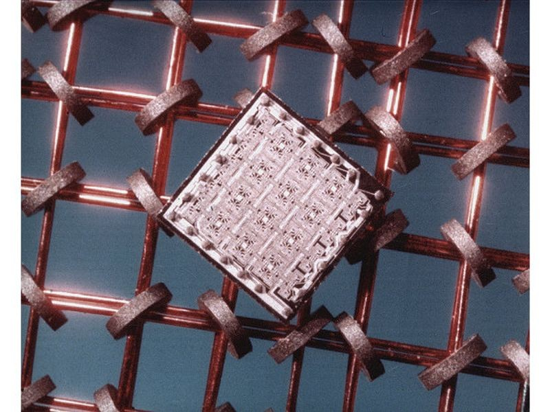 1970: Semiconductors compete with magnetic cores - Technologies, IT, Rarity, Computer, Old pc, Computer hardware, Innovations, Electronics, Inventions, History, Engineer, RAM, Longpost