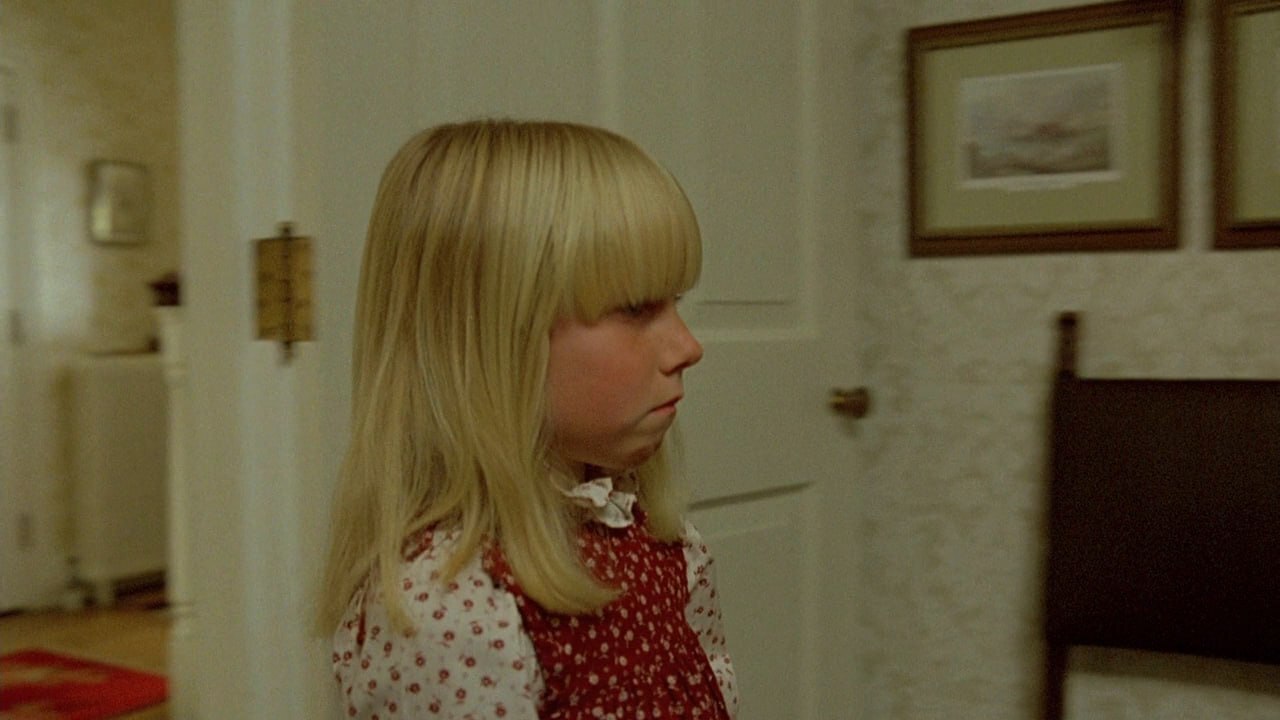 The Brood (1979) by David Cronenberg has been dubbed / the cult body horror is not in a one-voice version for the first time - My, I advise you to look, Movies, Actors and actresses, Film and TV series news, New films, David Cronenberg, Indie Horror, Horror, Horror, Screenshot, Nostalgia, Children, Canada, Vertical video, Voice acting, Russian voiceover, Telegram, Oliver Reed, Video, Video VK, Longpost