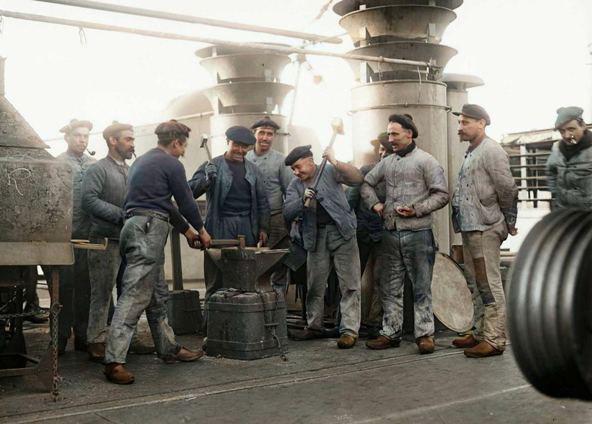 Unique historical footage from the life of European countries that will take you back to the past. 20 colorized photographs from the late 19th - early 20th centuries - My, Old photo, Historical photo, The photo, Colorization, France, Great Britain, Norway, Netherlands (Holland), Portugal, 19th century, 20th century, Longpost