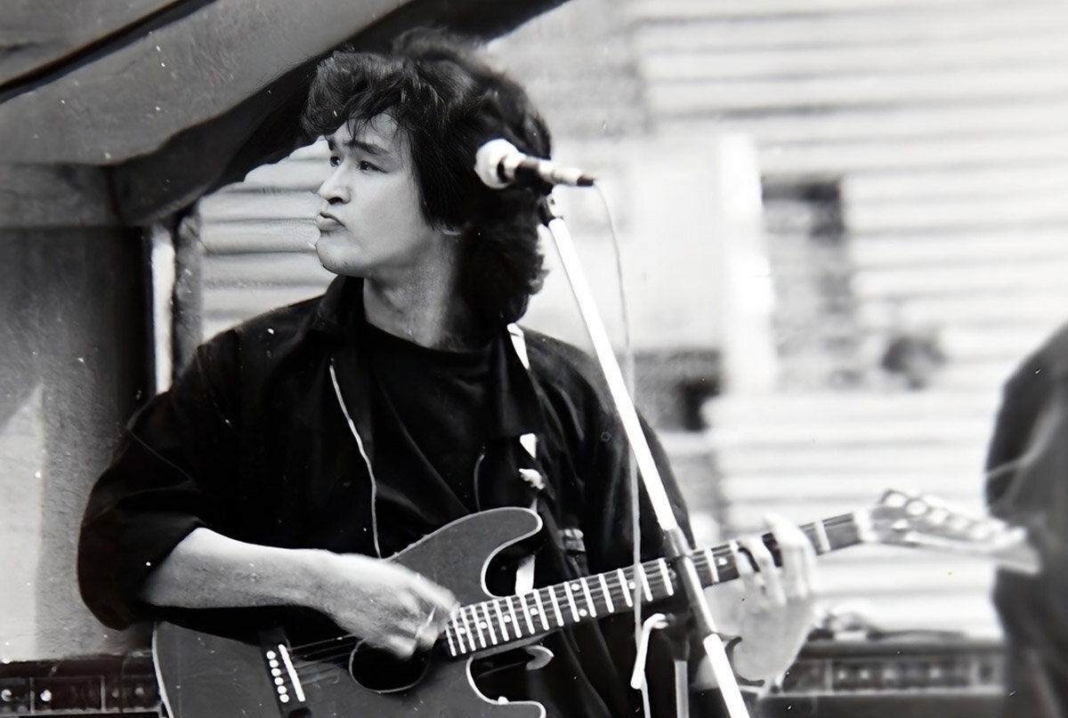 - How do your songs come about? - It's a mystery to me. I don't know. I start playing. Then some words appear... - Picture with text, Viktor Tsoi, Music, KINO Group