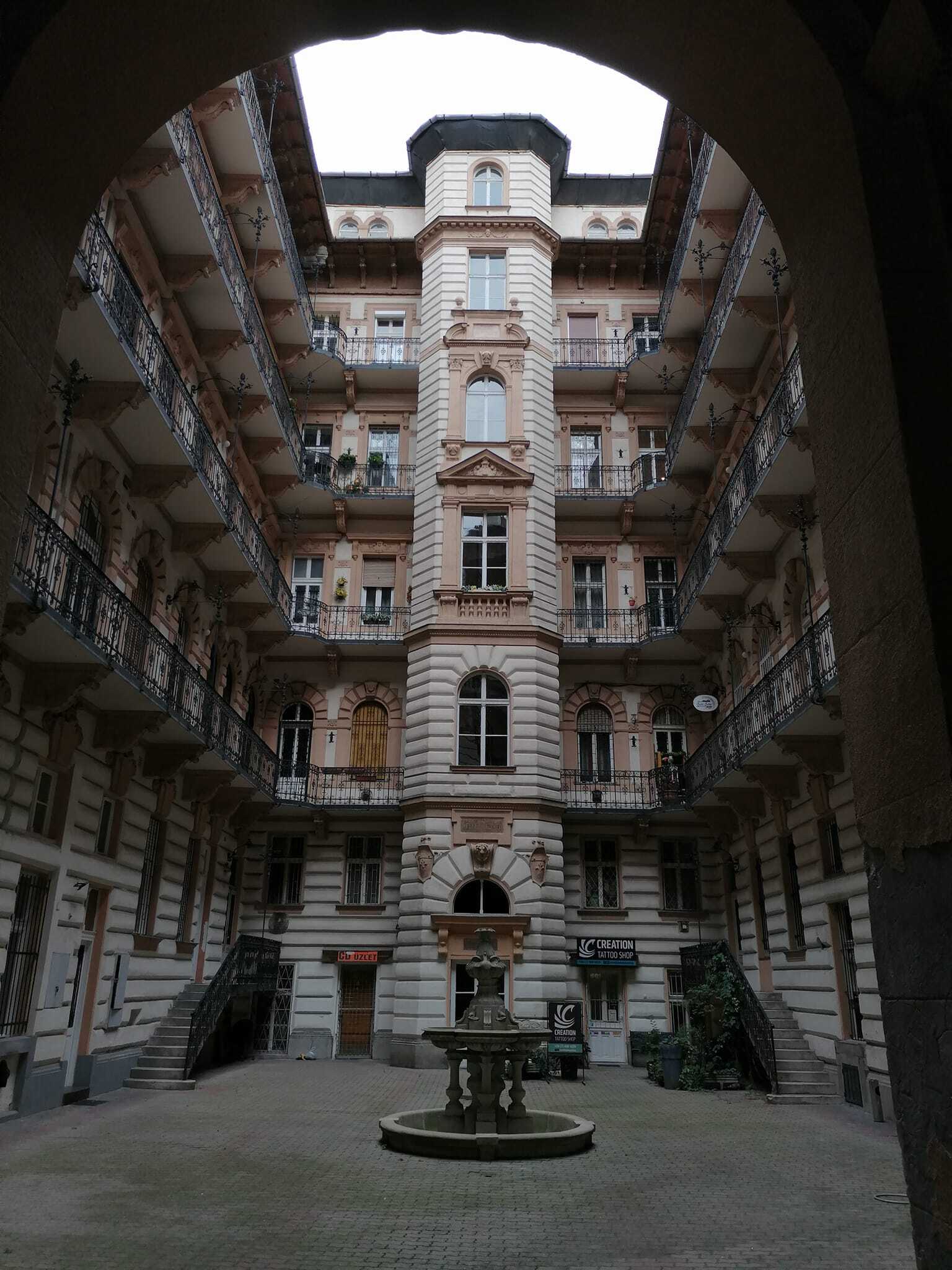 Fragments of the Past. Courtyards of Budapest - My, Budapest, Architecture, History, Longpost, The photo