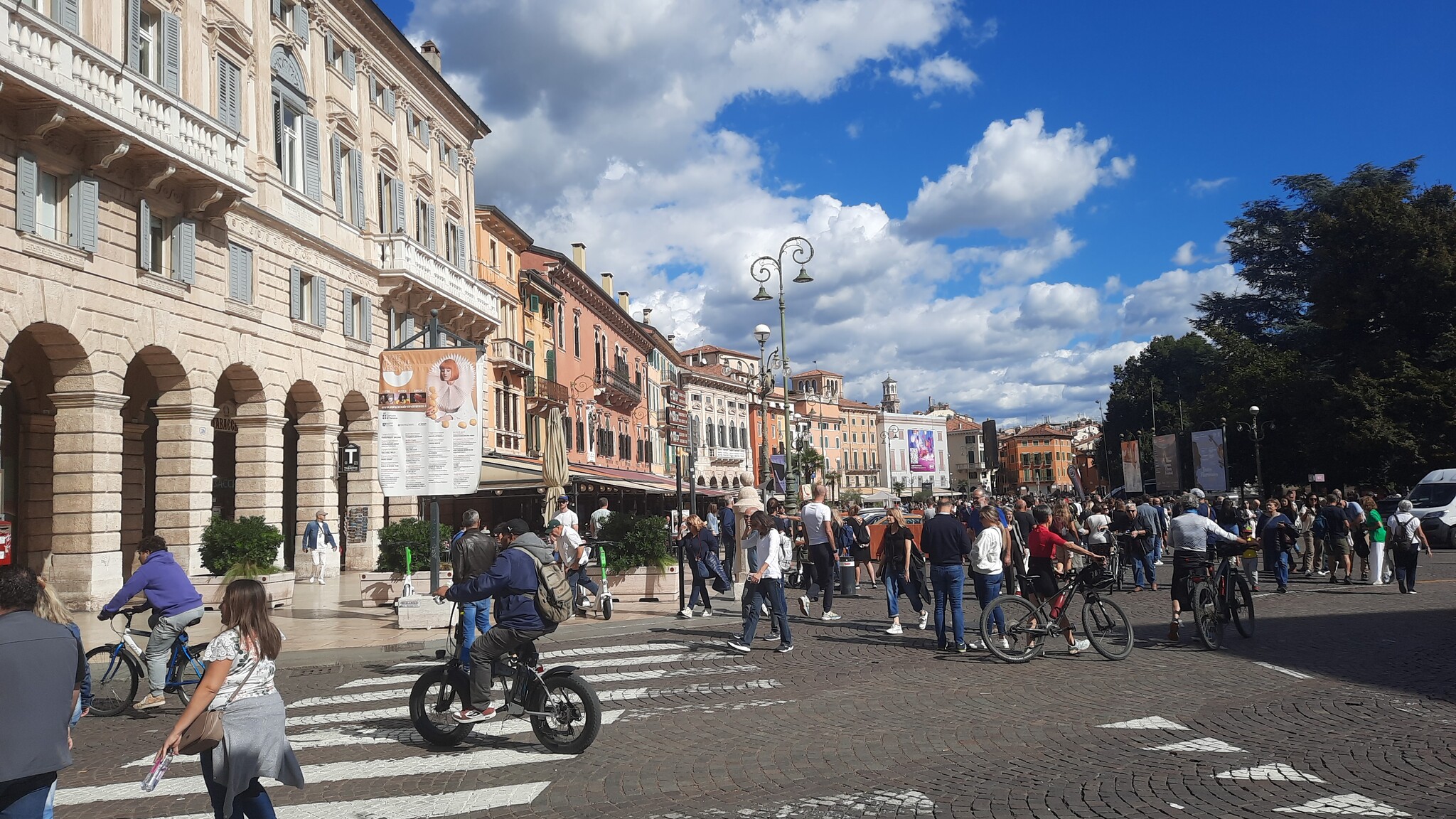 Sunday walk in Verona - My, Travels, Italy, History, Longpost