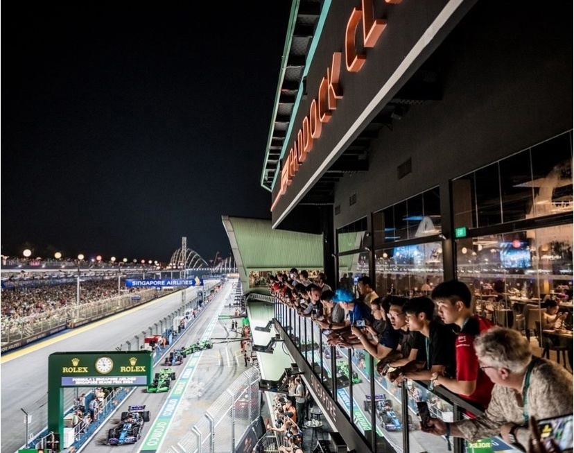 Norris's benefit under Verstappen's watch, Australian veteran's farewell laps. Singapore GP review - Formula 1, Race, Автоспорт, World championship, Southeast Asia, Singapore, Lando Norris, Victory, Mclaren, Max Verstappen, Mercedes, Ferrari, Red bull, Oscar Piastri, Lewis Hamilton, George Russell, Charles Leclerc, Daniel Ricciardo, Yandex Zen (link), VKontakte (link), Longpost