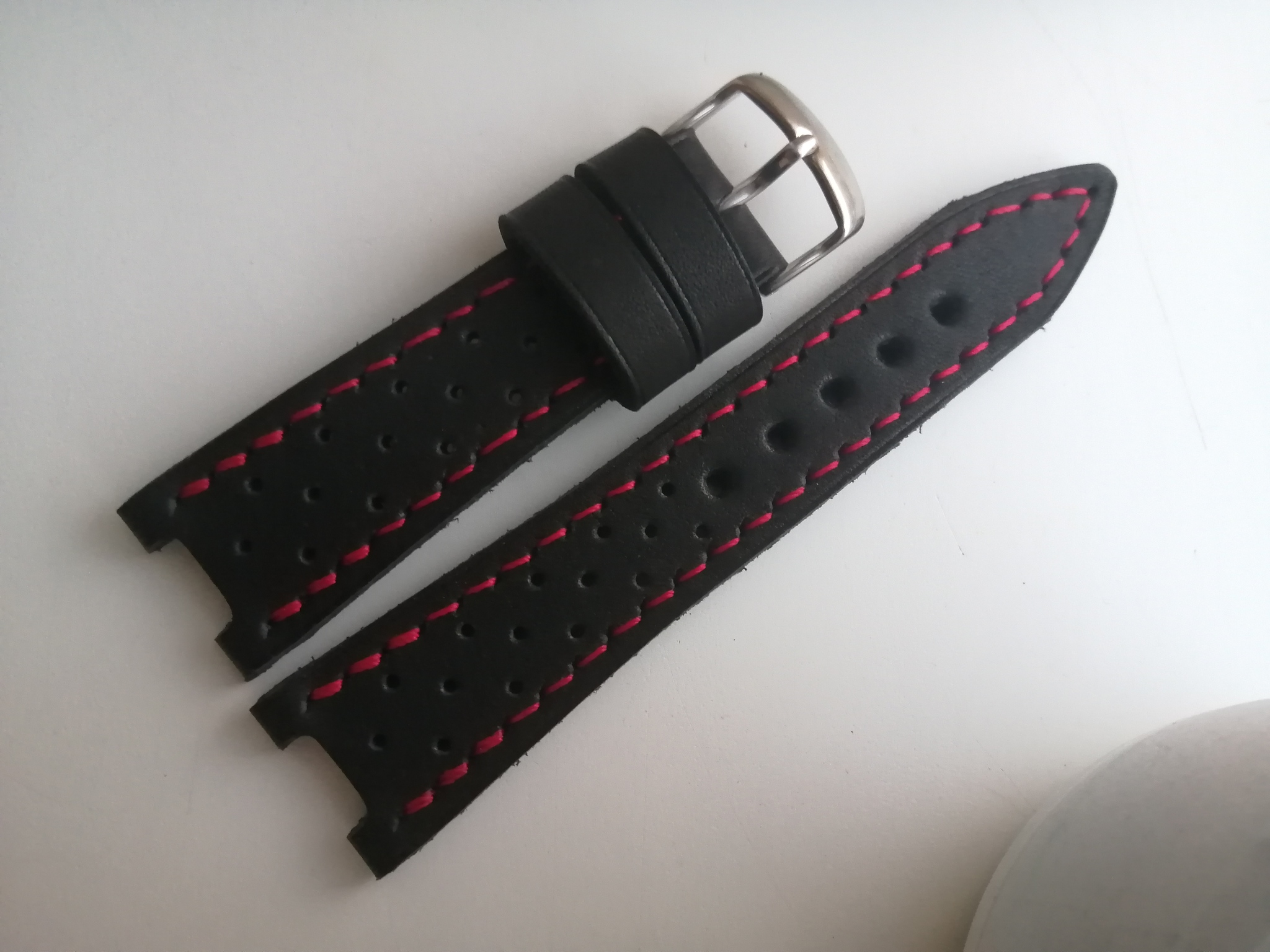 Casio Edifice EFS-S520CBL-1A Watch Strap. Strap with red stitching - My, Accessories, Watch strap, Strap, Leather products, Needlework without process, Tambov, Voronezh, Male, Natural leather, Longpost