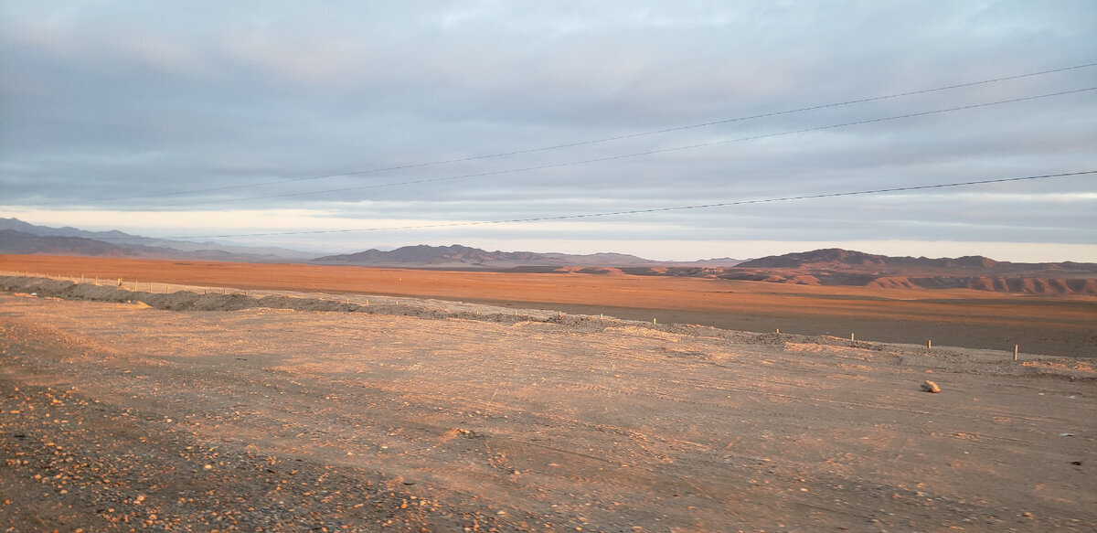 Spent the night on the doorstep of a house overlooking the ocean - My, Bike trip, Solo travel, A bike, Travels, Hike, South America, Bike ride, Andes, Cyclist, Atacama Desert, Desert, Road, The rocks, The mountains, Ocean, Pacific Ocean, Kindness, Hospitality, Hospitality, Longpost