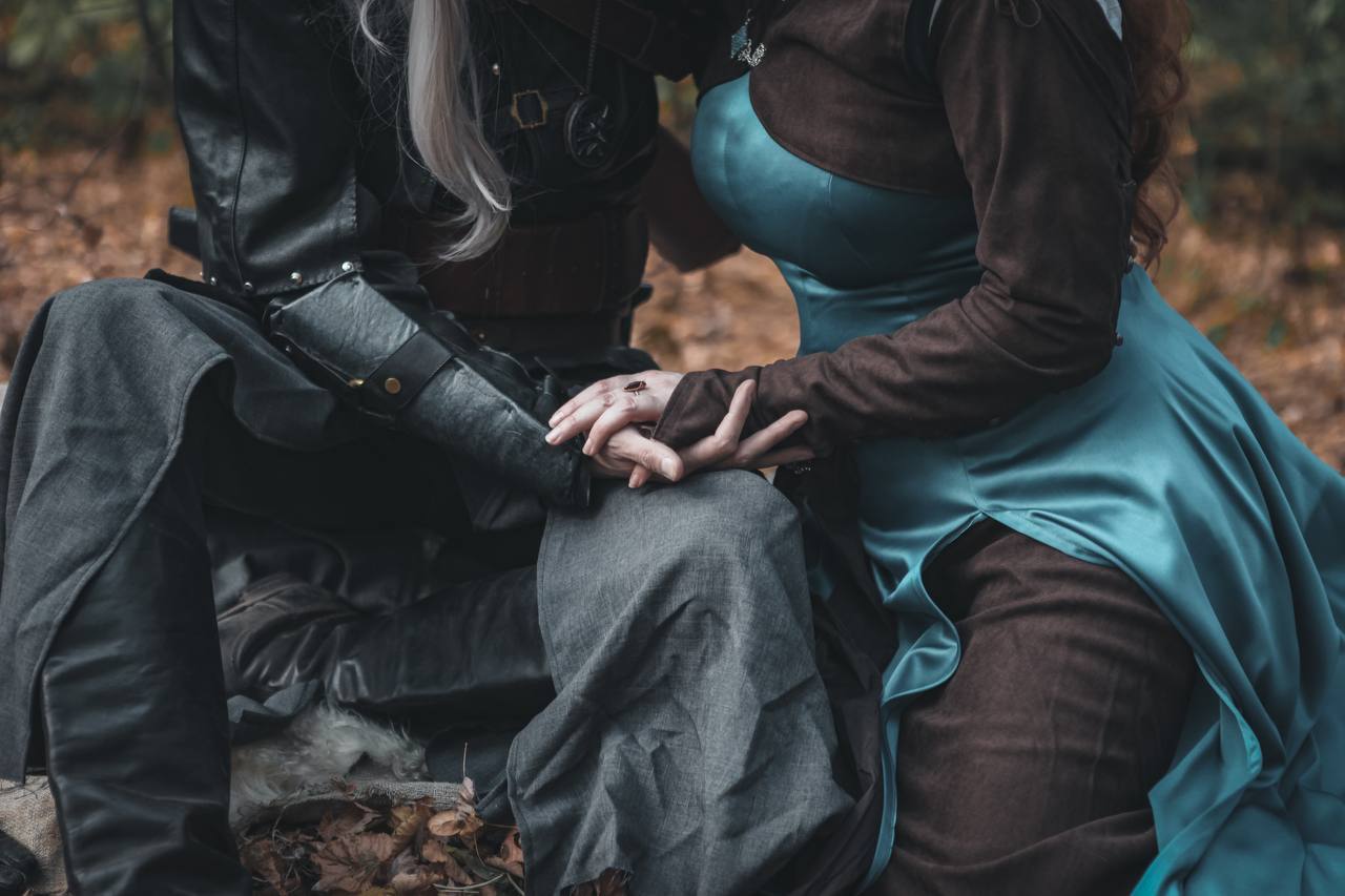 Triss and Geralt (The Witcher Saga). Cosplay - My, Witcher, Andrzej Sapkowski, Geralt of Rivia, Triss Merigold, Cosplay, The photo, PHOTOSESSION, Longpost