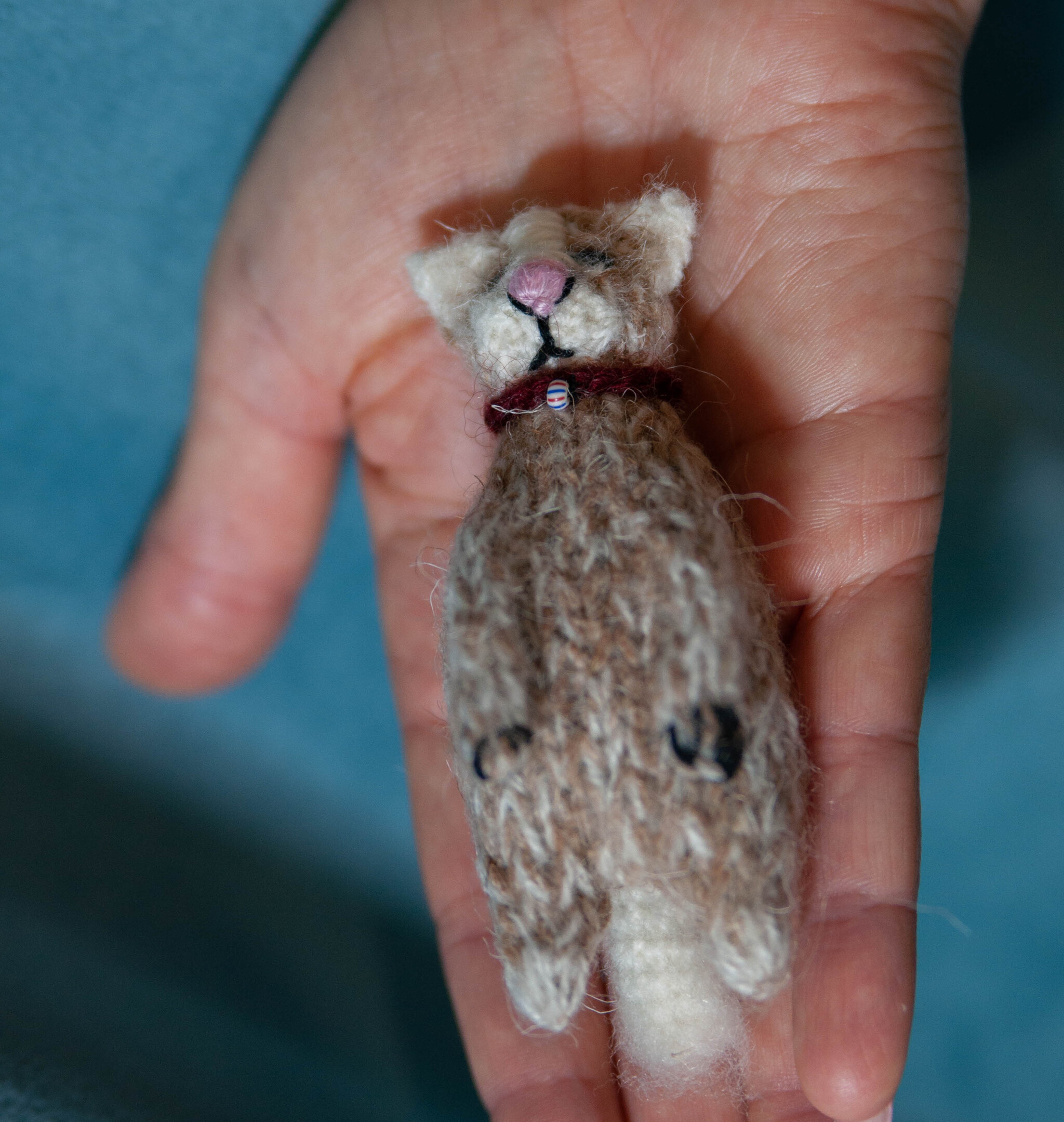 Sleeping cat - woolly belly - My, Needlework, Knitting, Decor, Needlework without process, Handmade, cat, Kittens, Knitting, Author's toy, Amigurumi, Miniature, Cat lovers, Cat family, Knitted toys, Longpost