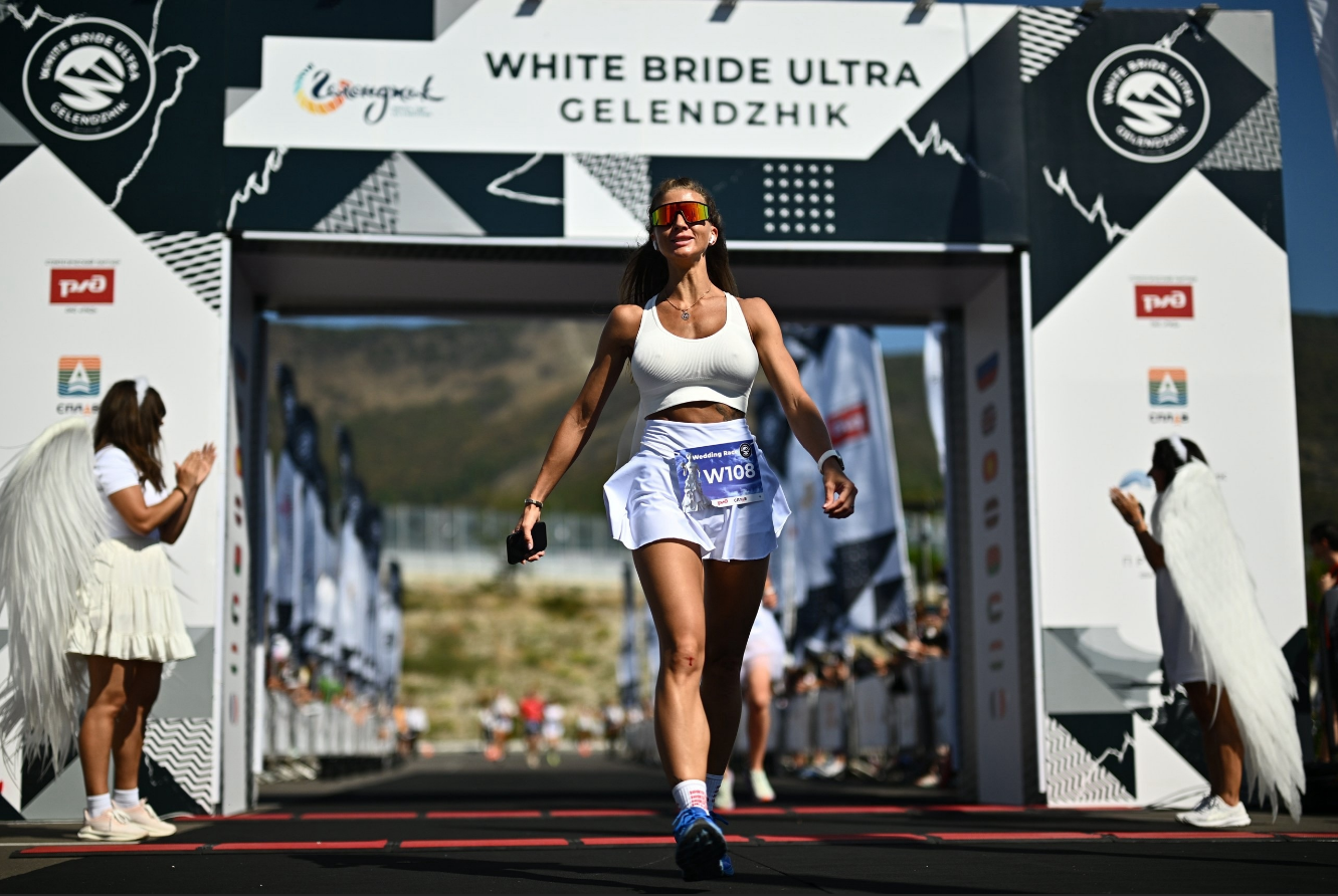 White Bride 120 km / 6300 m. For the average reader - My, Sport, Marathon, The mountains, Video, Vertical video, Longpost