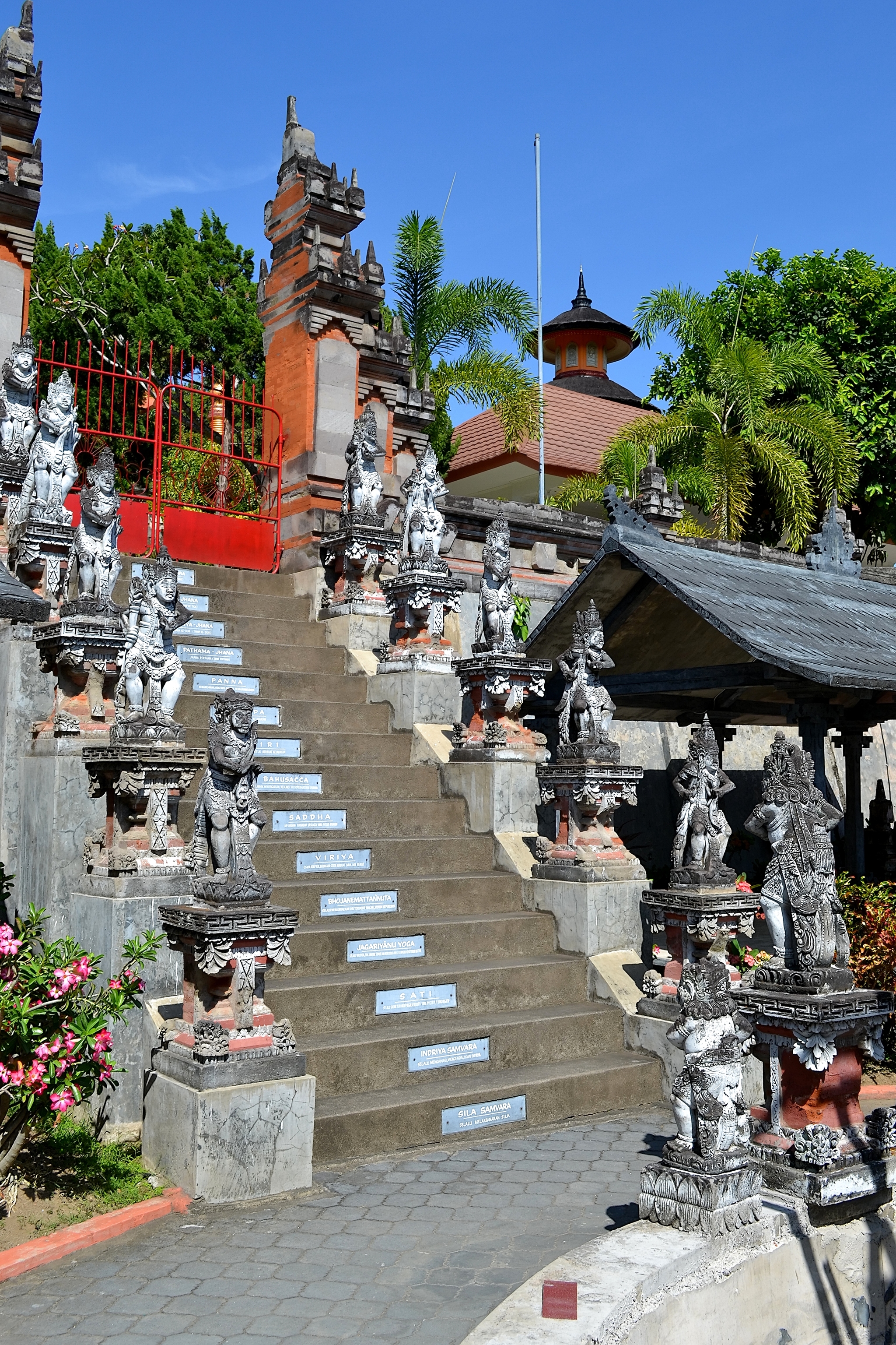 Brahma Vihara Amara Temple. Indonesia, Bali - My, Travels, Town, Asia, The photo, Buddhism, Buddha, Religion, Architecture, Nature, Longpost, Indonesia, Bali, Island, Temple