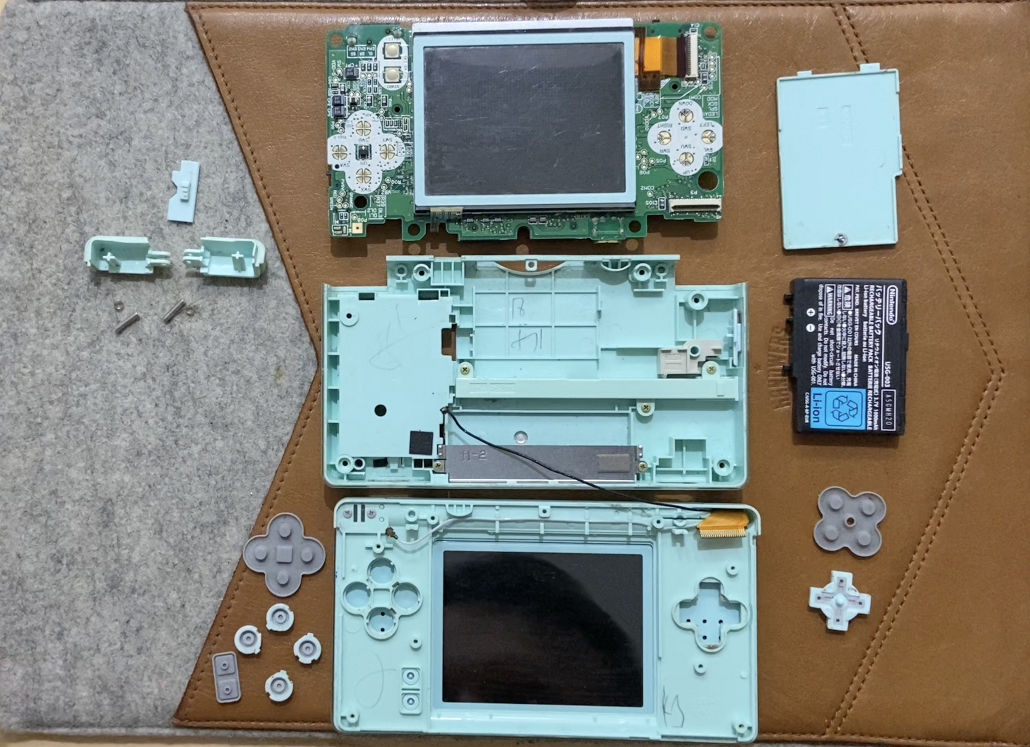 Ремонтирую 10 Nintendo DS Lite. Часть 2 - чищу кнопки и ломаю       дисплей - Моё, Ремонт техники, Поломка, Ремонт, Ретро-Игры, Ретро, Ретро-Консоль, Консоли, Nintendo, Видео, YouTube, Длиннопост