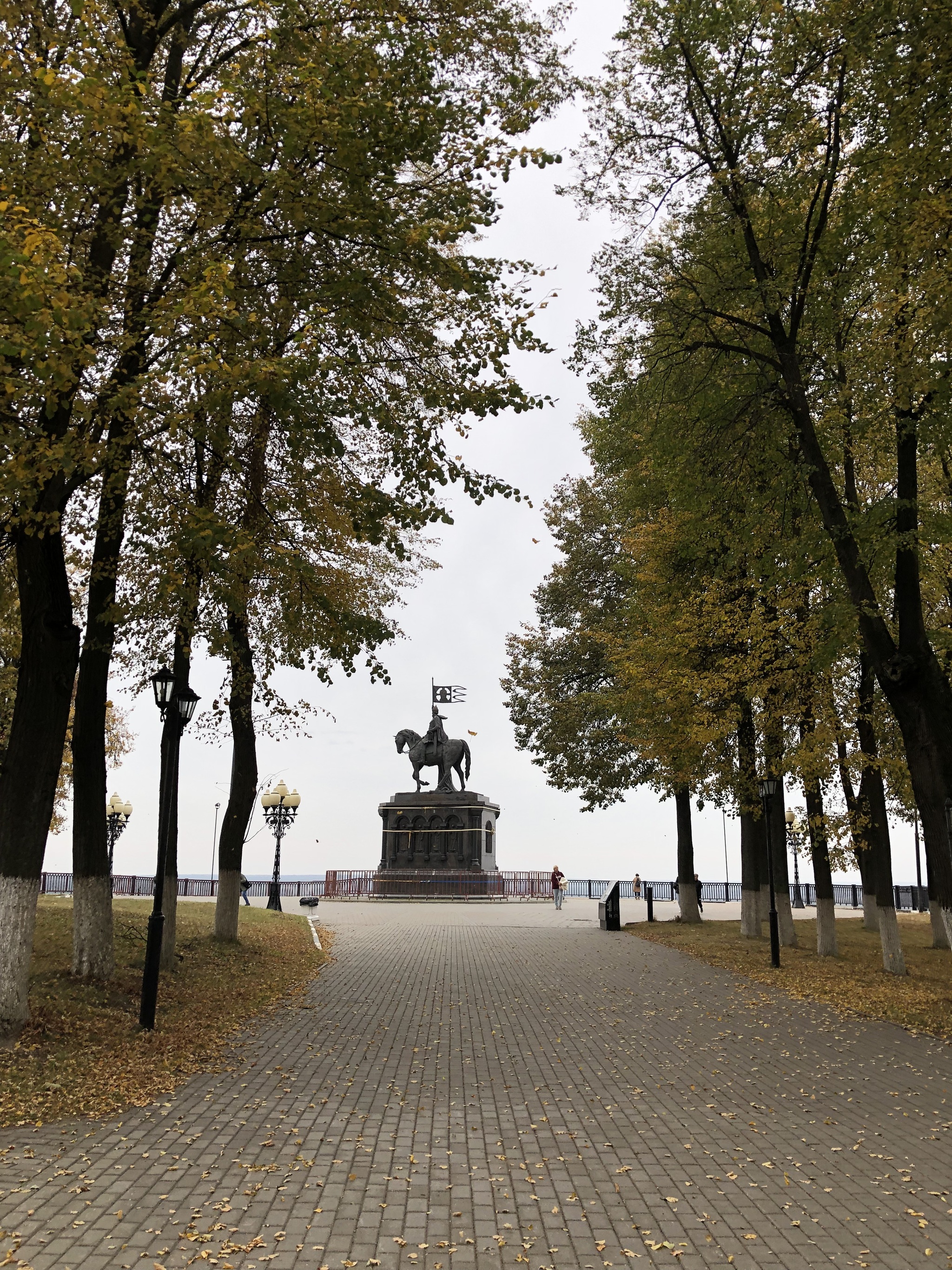 The city of Vladimir in October - My, Vladimir city, Gold ring of Russia, Dmitrievsky Cathedral, Autumn, Longpost