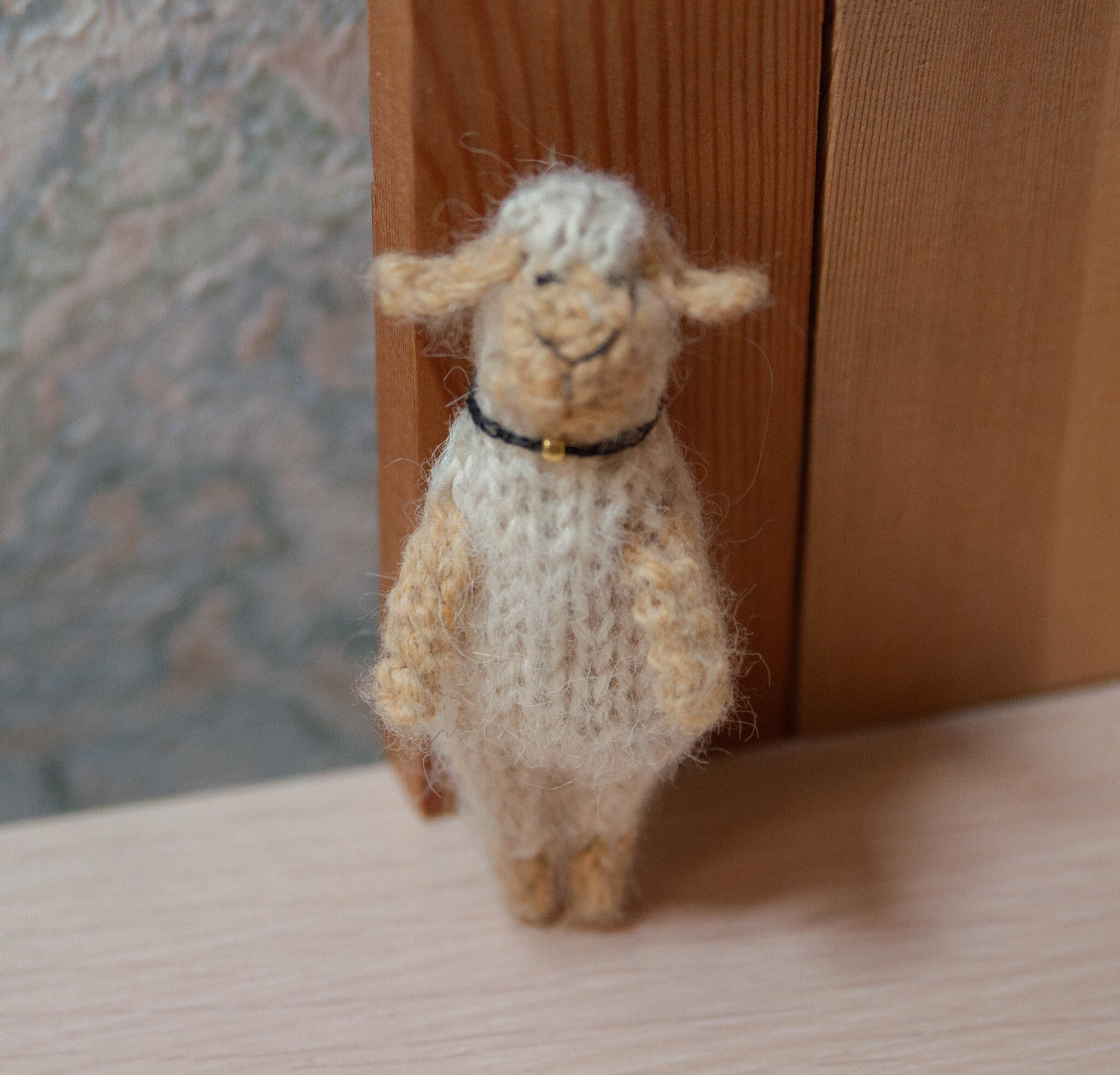 Fluffy little sheep, cute little thing - My, Needlework, Knitting, Needlework without process, Handmade, Sheeps, Dolly the Sheep, Knitting, Knitted toys, Author's toy, Amigurumi, Wool toy, Interior toy, Keychain, Soft toy