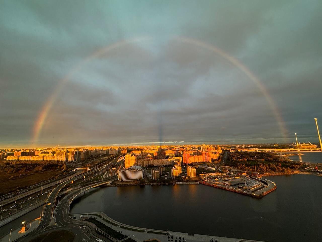 Round rainbow - Lakhta Center, Skyscraper, Rainbow, Video, Longpost