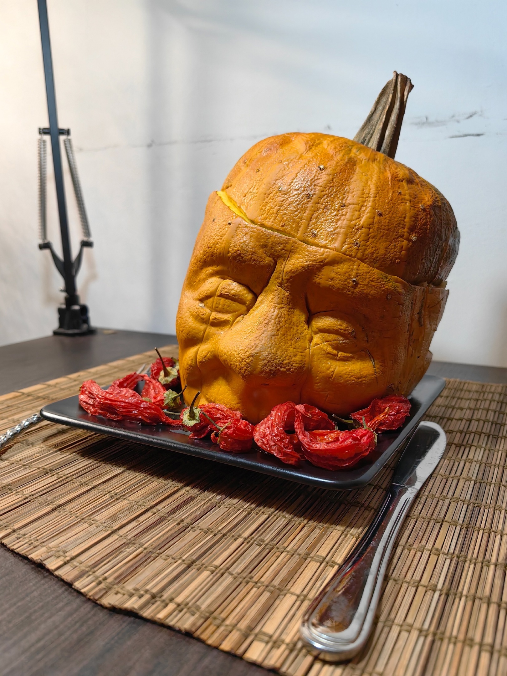 Frank's Head Baked with Giant Onion - My, Vegetables, Pumpkin, Recipe, Cooking, Men's cooking, Kripota, Video, Vertical video, Longpost