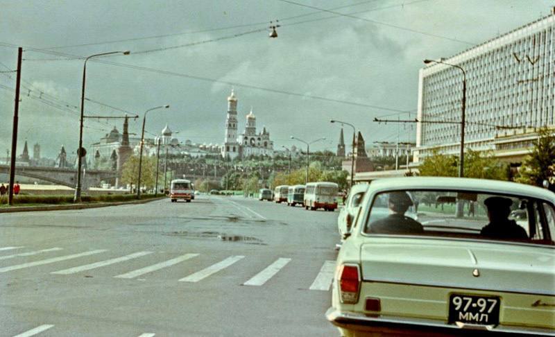 Moskvoretskaya Embankment, 1970s - The photo, the USSR, Moscow, Street photography, 70th, Film