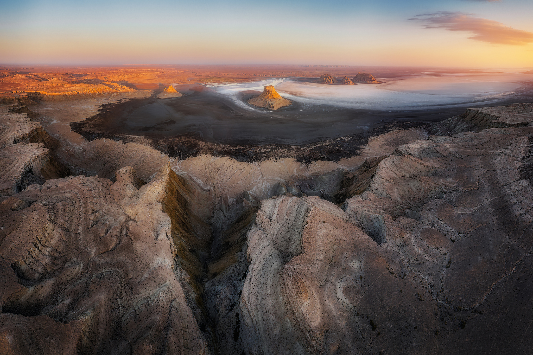 Karynzharyk Depression (Mangistau, Kazakhstan) - My, Kazakhstan, Drone, Panoramic shooting, Mangystau, Interesting places, The photo