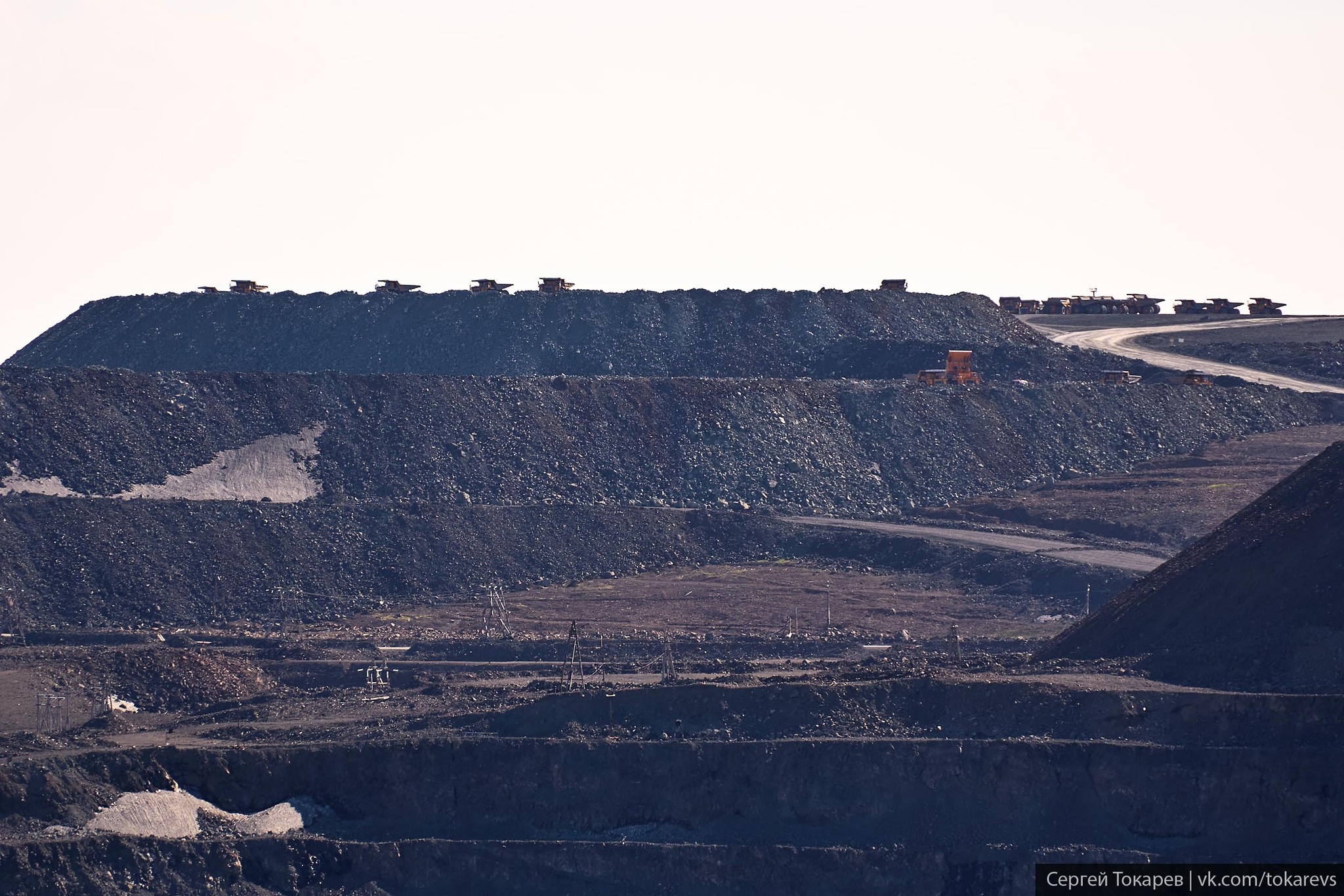 The blasting of 200,000 cubic meters of rock mass at the Medvezhy Ruchey quarry in Norilsk - My, Siberia, Norilsk, Career, Mining operations, Mine, Norilsk Nickel, Krasnoyarsk region, Industry, Russian production, Video, Youtube, Longpost