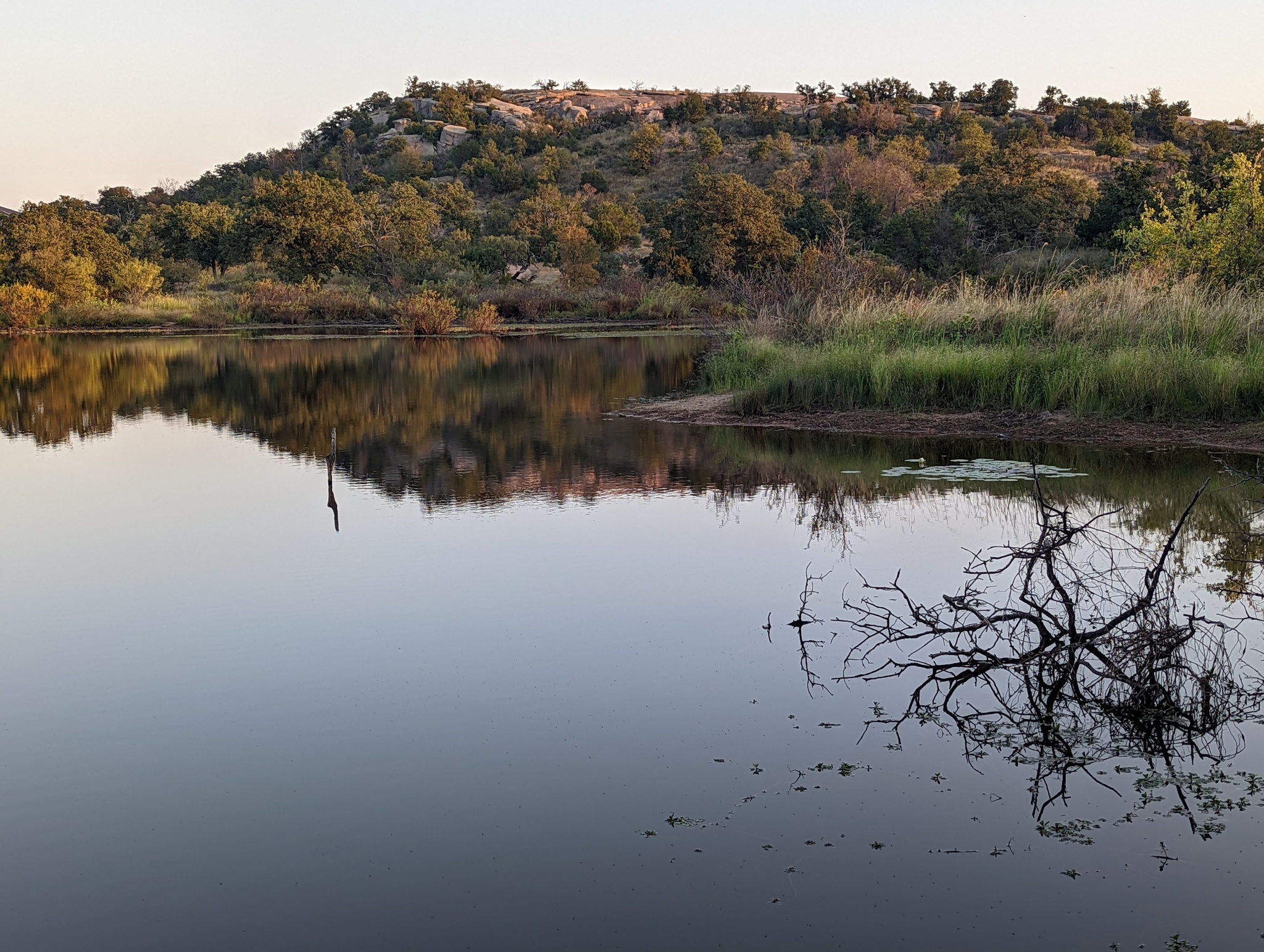 Hello everyone. I continue to post photos of rocks in Texas - Lake, Nature, The photo, Mountain tourism, Mobile photography, Texas, A rock, USA, Road, Video, Longpost, South