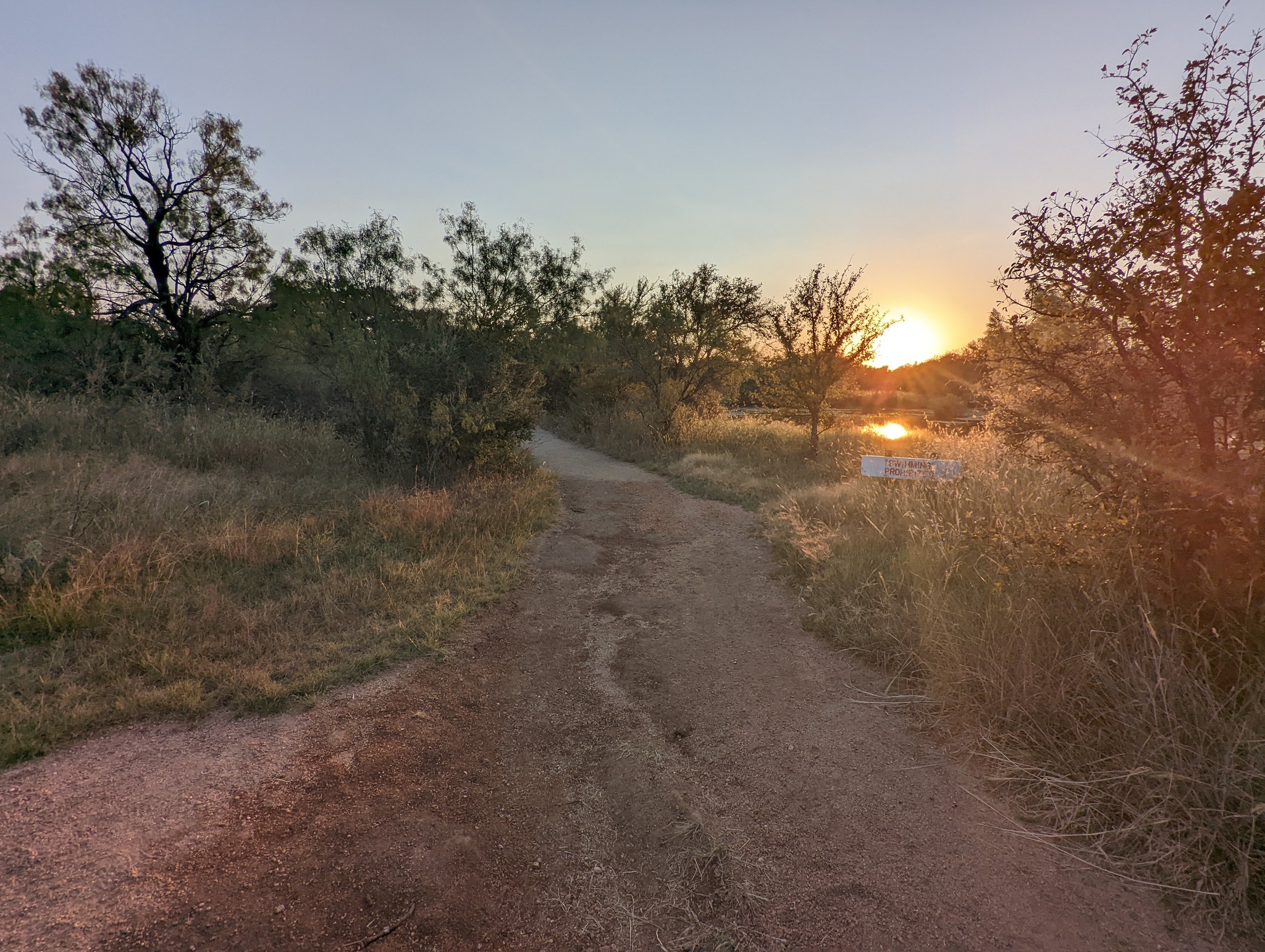 Hello everyone. I continue to post photos of rocks in Texas - Lake, Nature, The photo, Mountain tourism, Mobile photography, Texas, A rock, USA, Road, Video, Longpost, South