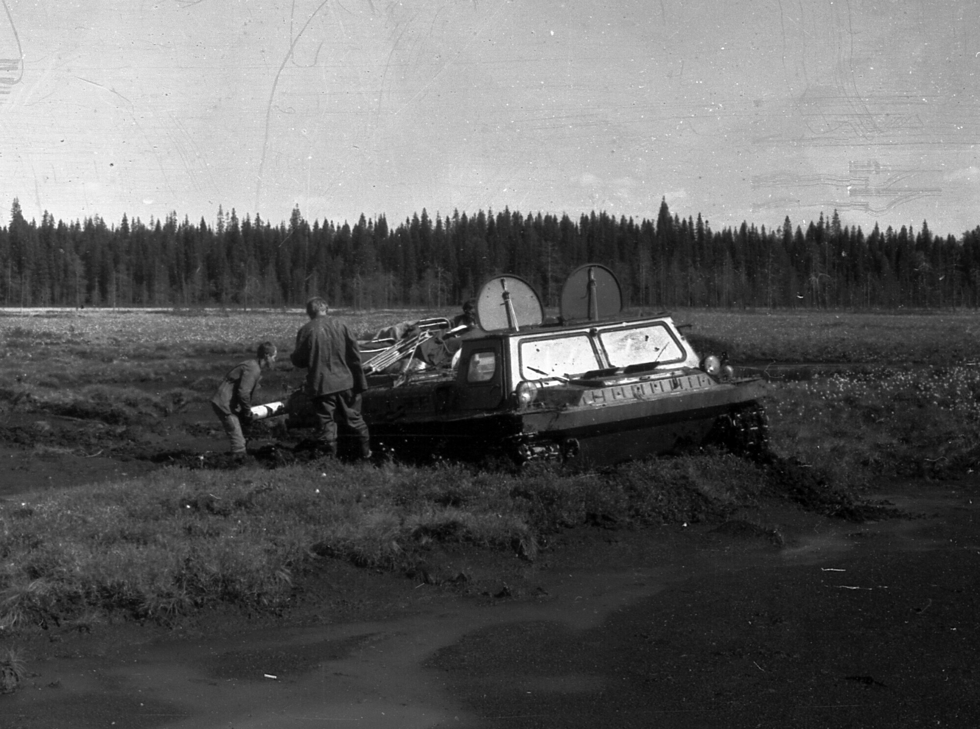 1988 год. Верхом на вездеходах, часть 5 - Моё, Архангельская область, Геология, Геологи, Геофизика, Геофизики, Деревня, Летняя практика, Студенты, 80-е, Воспоминания, Истории из жизни, Длиннопост