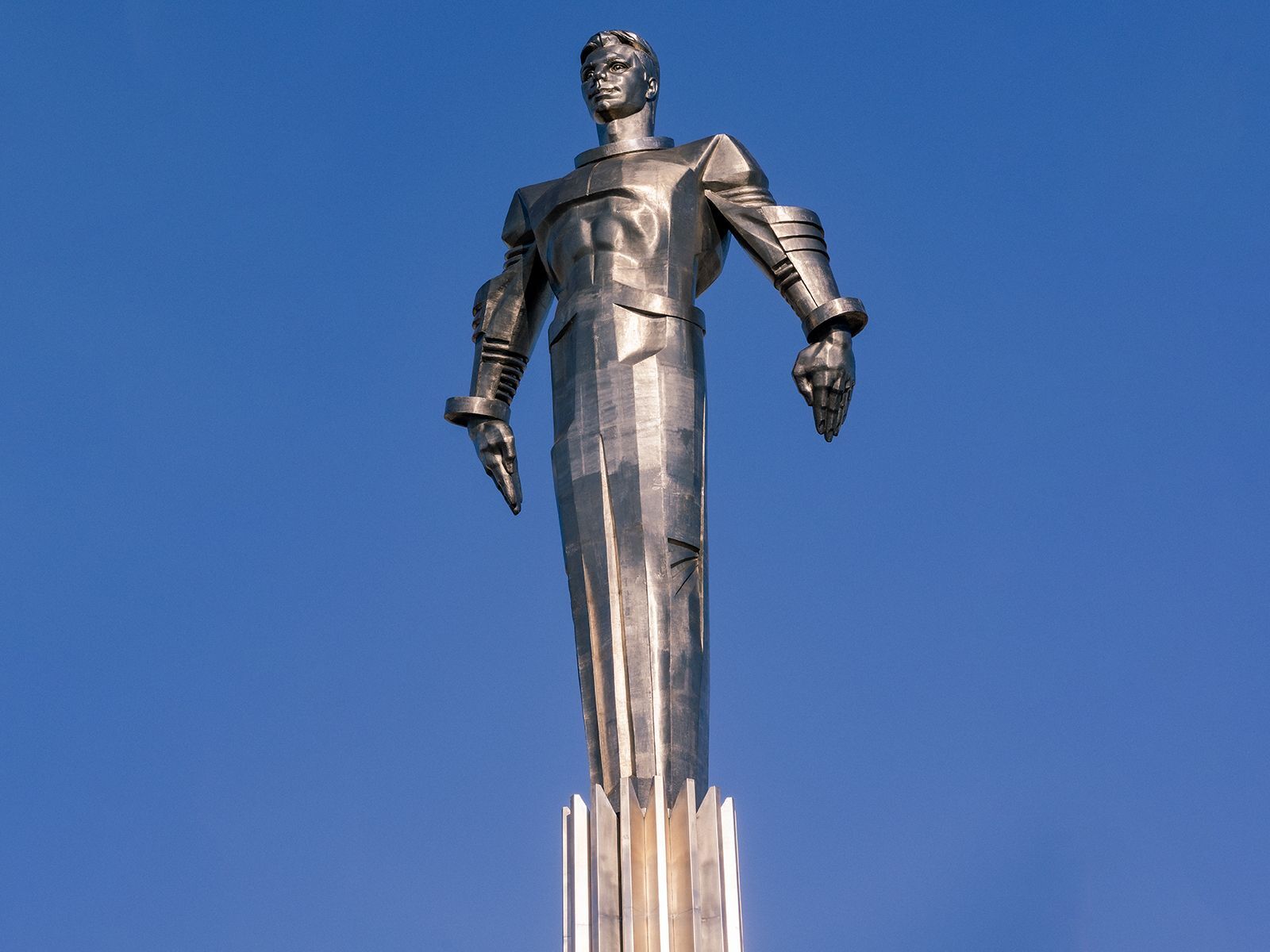 Three interesting facts about the monument to Yuri Gagarin - sights, Monument, Yuri Gagarin, Informative, Restoration, Moscow, Longpost