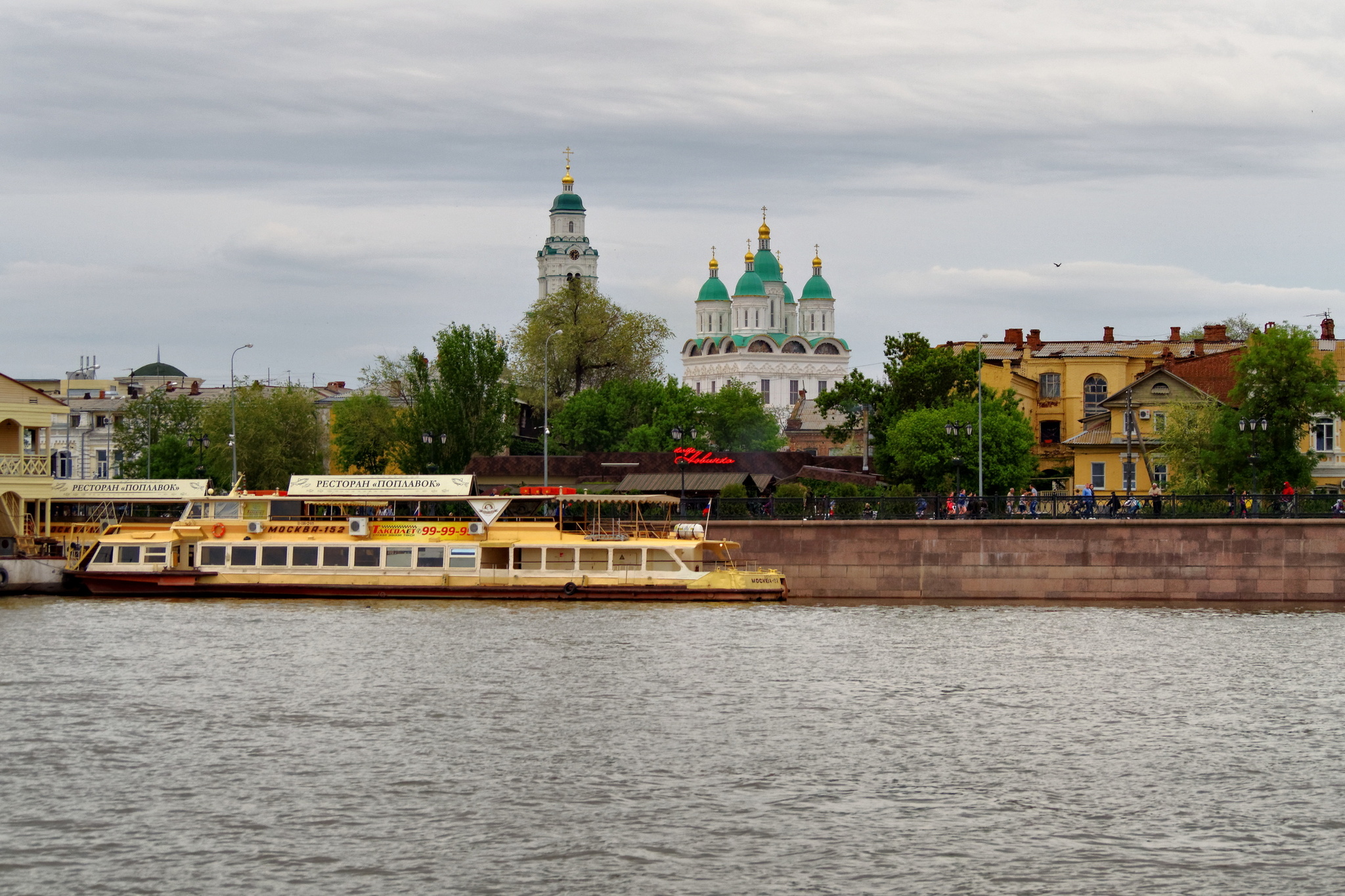 Вид на Астрахань с Волги - Моё, Фотография, Май, Астрахань, Река Волга, Длиннопост