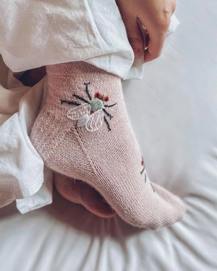 Perfect embroidery on socks - Embroidery, Idea, Decor, Handmade, Needlework, Knitting, Socks, Needlework without process, Satin stitch embroidery, Longpost