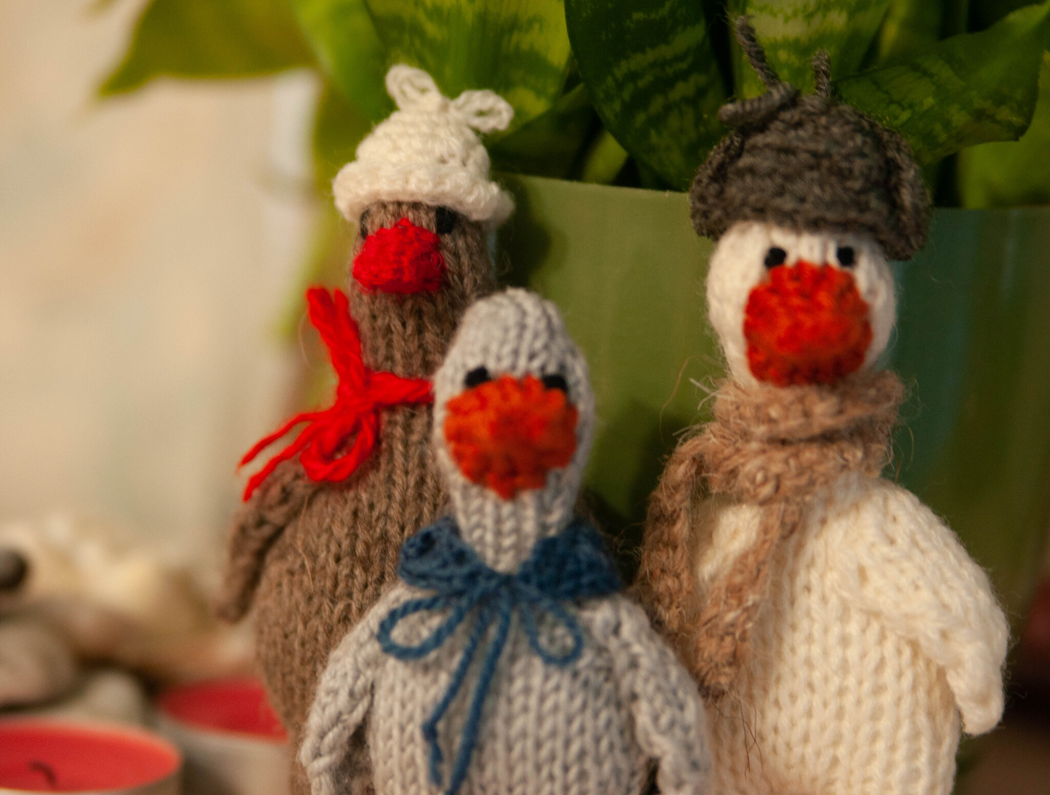 Funny geese with and without hats - My, Гусь, Pocket animals, Decor, Knitted toys, Amigurumi, Knitting, Toys, Author's toy, Soft toy, Crochet, Knitting, Souvenirs, Needlework without process, Handmade, Needlework, Keychain, Longpost