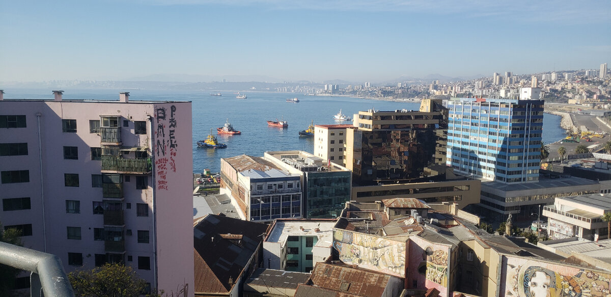 Walking around the city of Valparaiso. Some photos - My, Travels, Solo travel, Bike trip, A bike, South America, Chile, Valparaiso, Pacific Ocean, Cyclist, Bike ride, Andes, Port, City walk, Longpost