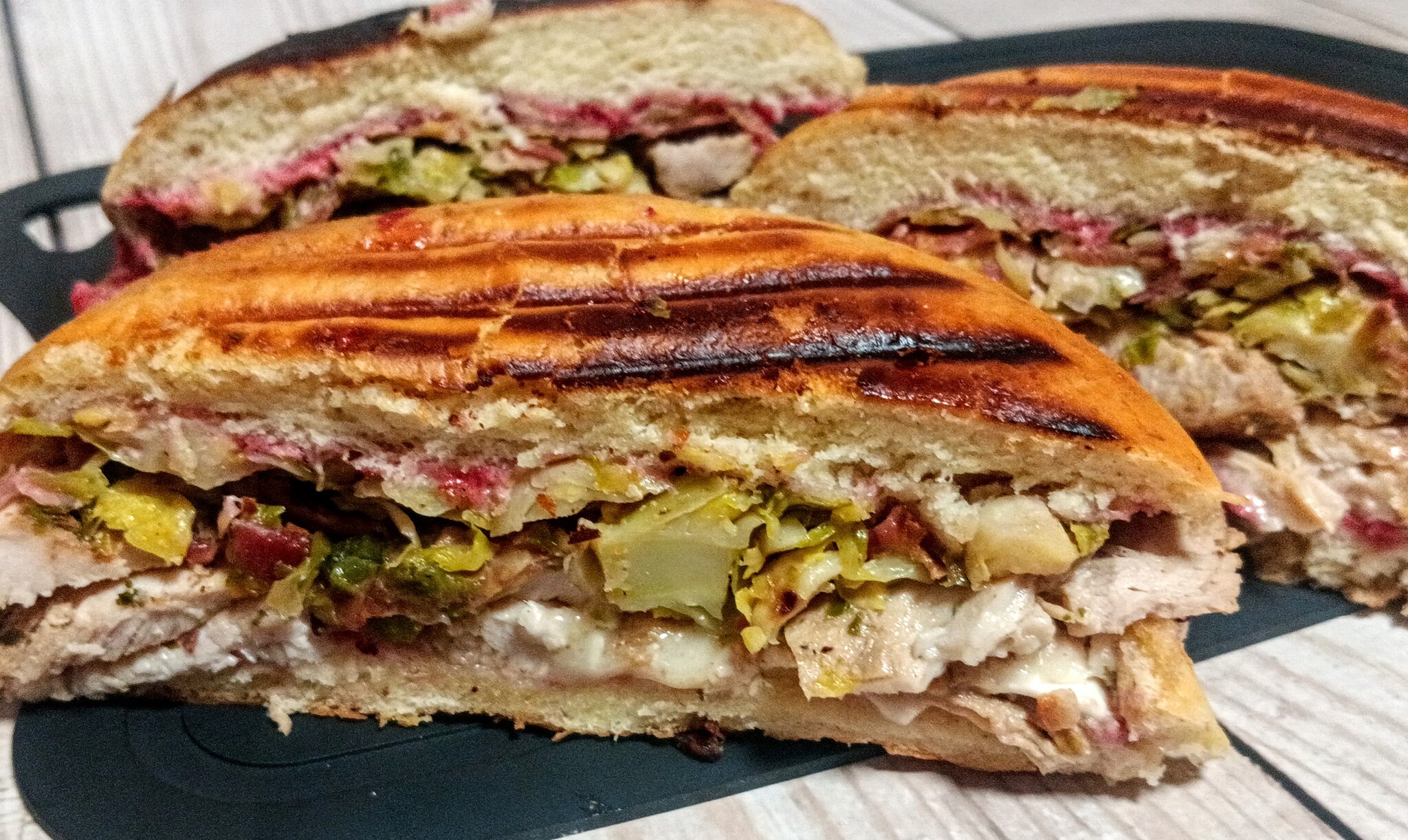 Turkey Sandwich with Cranberry Sauce and Brussels Sprouts - My, Recipe, Cranberry, Turkey, Sandwich, Brie, Bacon, Brussels sprouts, Maple syrup, Longpost, Food