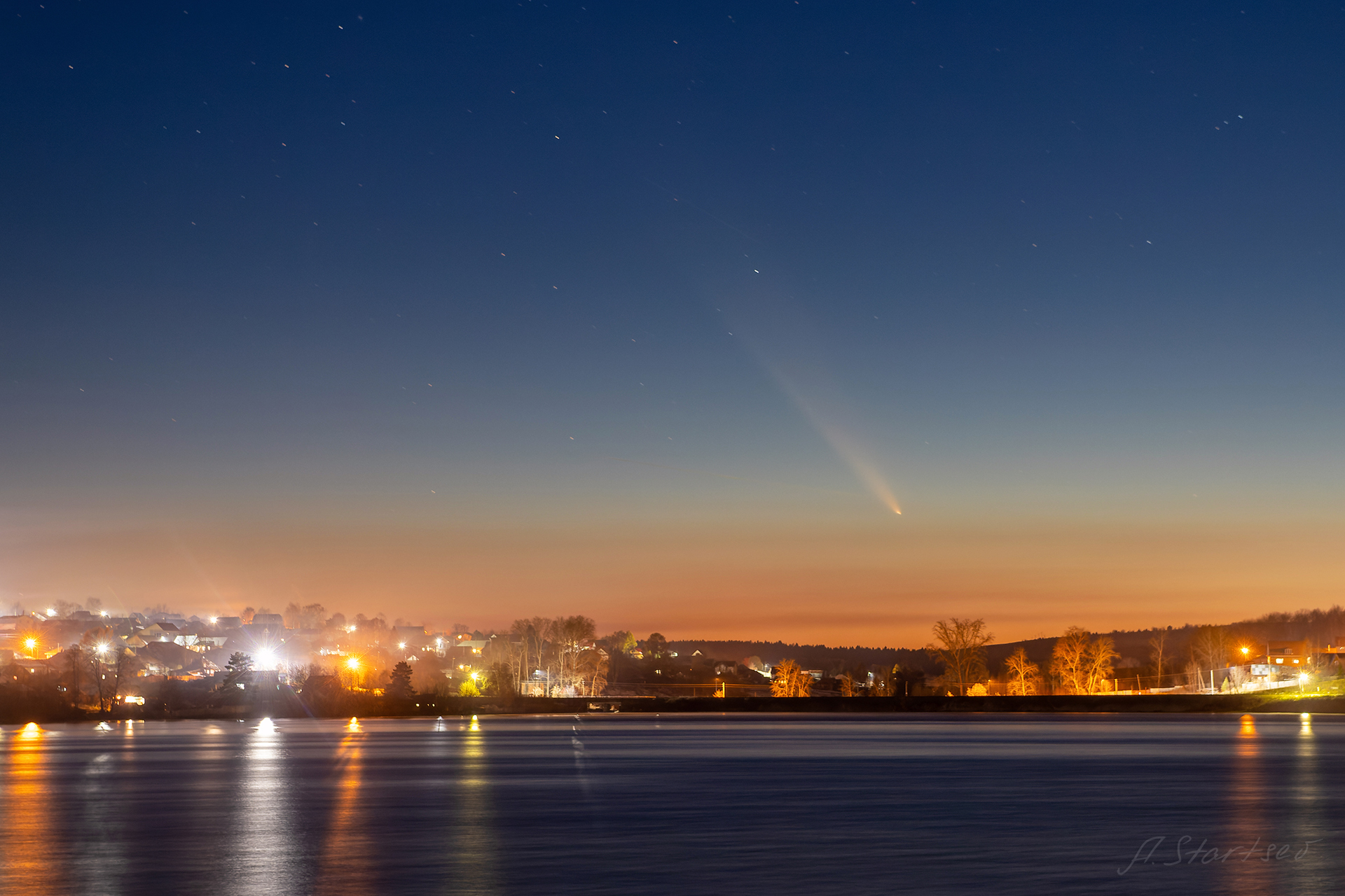 Comet C/2023 A3 (Tsuchinshan-ATLAS) in the sky over Lysva - My, Landscape, Perm Territory, Night, The photo, Lysva, Comet, Pond, Astrophoto