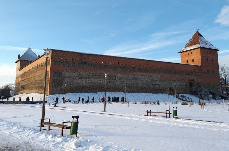 Туры в Беларусь. Новогодние каникулы в Беларуси - Моё, Республика Беларусь, Путешествия, Достопримечательности, Поездка, Туризм, Новый Год, Праздники, Зима, Минск, Брест, Брестская крепость, Гродно, Мир, Несвиж, Город Лида, Хатынь, БелАЗ, Могилев, Длиннопост