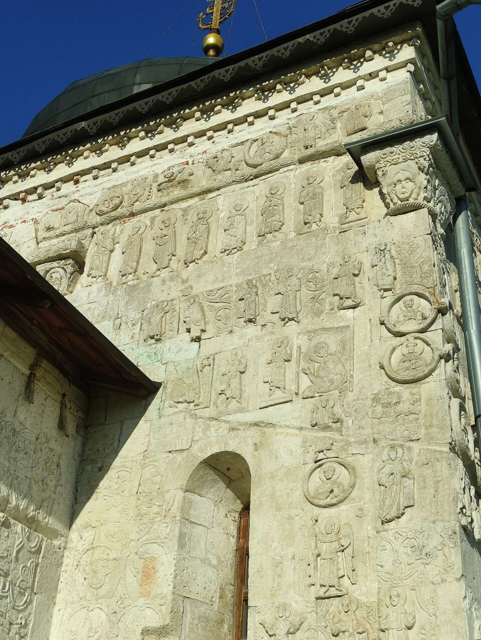 St. George's Cathedral in Yuryev-Polsky. Opinion - My, Yuriev-Polsky, Stone carving, Old Russian style, Middle Ages, Temple, Architecture, Opinion, sights, Travel across Russia, Monument, Gold ring of Russia, Longpost, Local history, Museum, Tourism