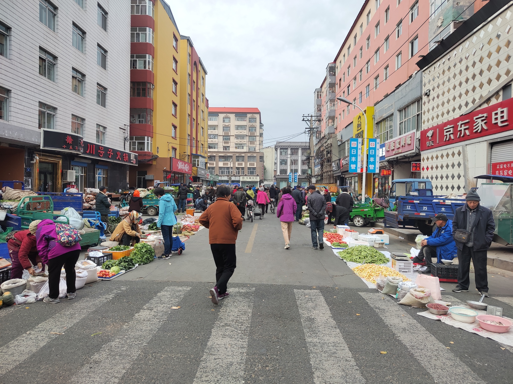 Evening street food.Heihe morning market - China, Provinces, Russia, friendship, The culture, Nation, Traditions, Language, Abroad, Information, Exchange, Travels, Adventures, Tourism, YouTube (link), Longpost