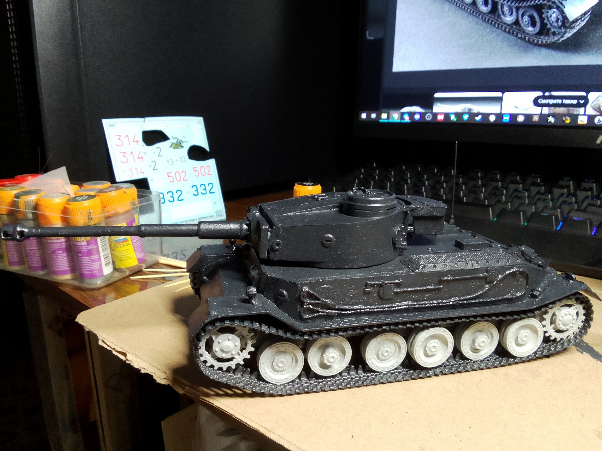 Assembling a scale model of the VK 45.01 (P) tank - My, Tanks, Prefabricated model, Scale model, Stand modeling, Video, Longpost