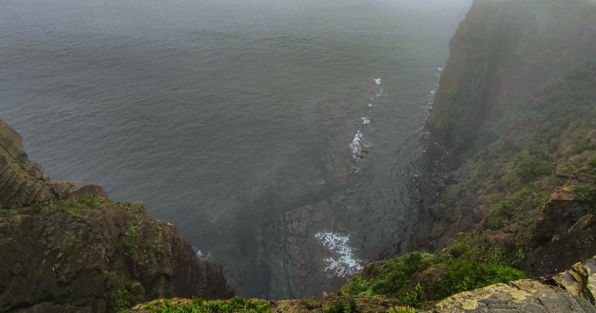 Cape Tobizina. Stone path. Majestic sea - My, Vladivostok, Sea, Ocean, Summer, Adventures, Travels, Hike, Vacation, The rocks, The mountains, Video, Longpost