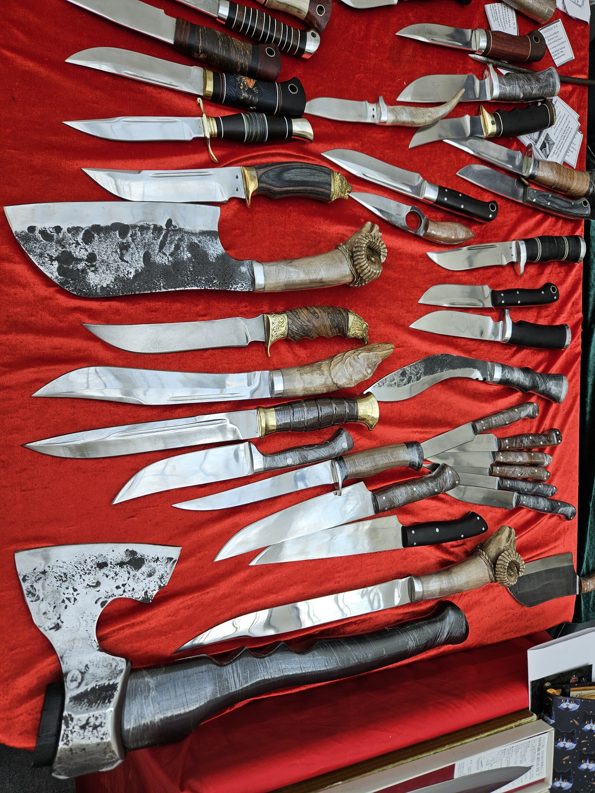 The 5th arms, hunting and defense exhibition Orel Expo 2024, part 3, opened in Moscow - My, Knife, Axe, Jamon, Honey, Mead, Crossbow, Mini crossbow, Game, Tea, Puer, Beer, Weapon, Steel arms, Longpost